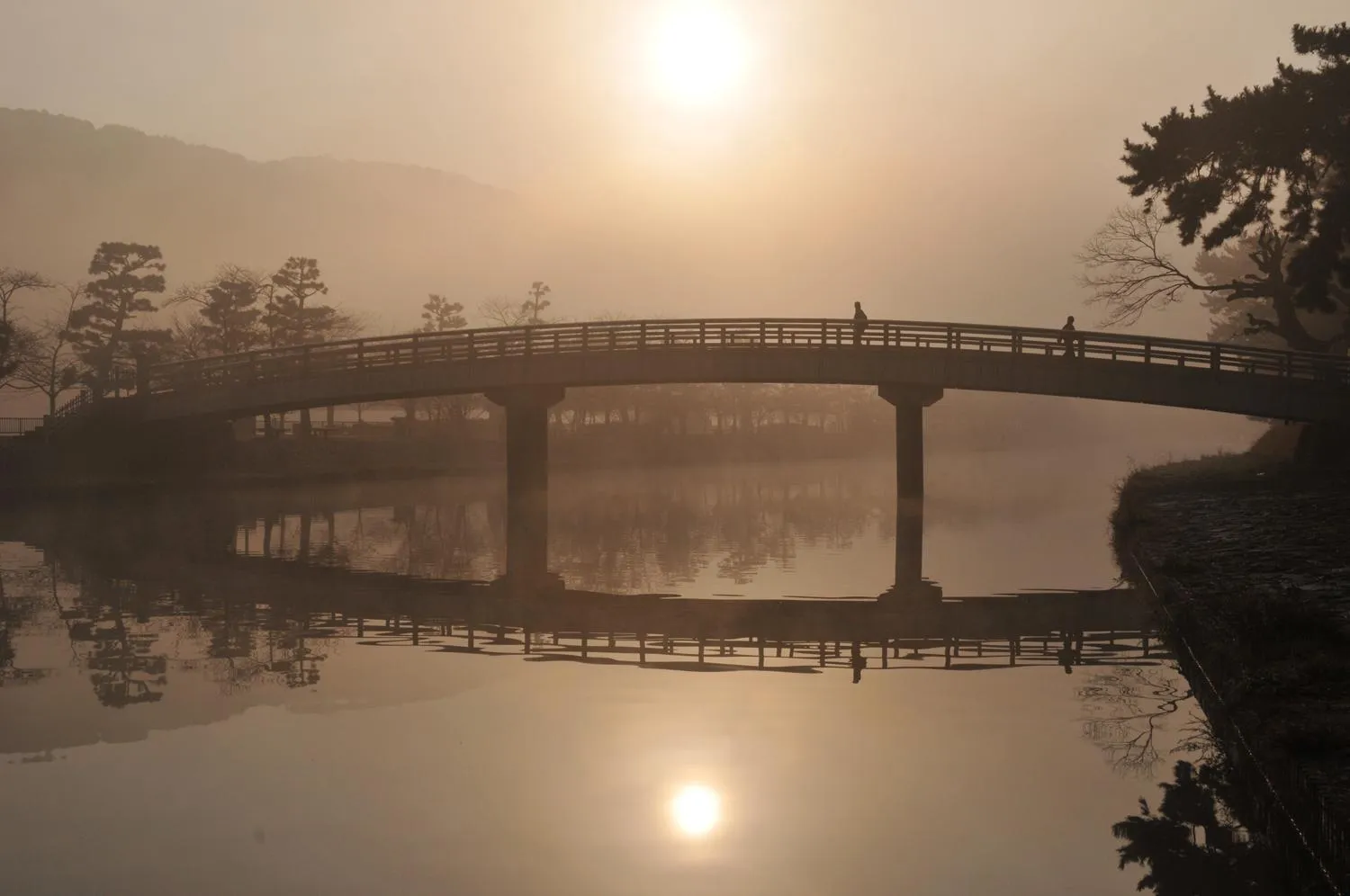 Nearby landmark in Hanayashiki Ukifune-en