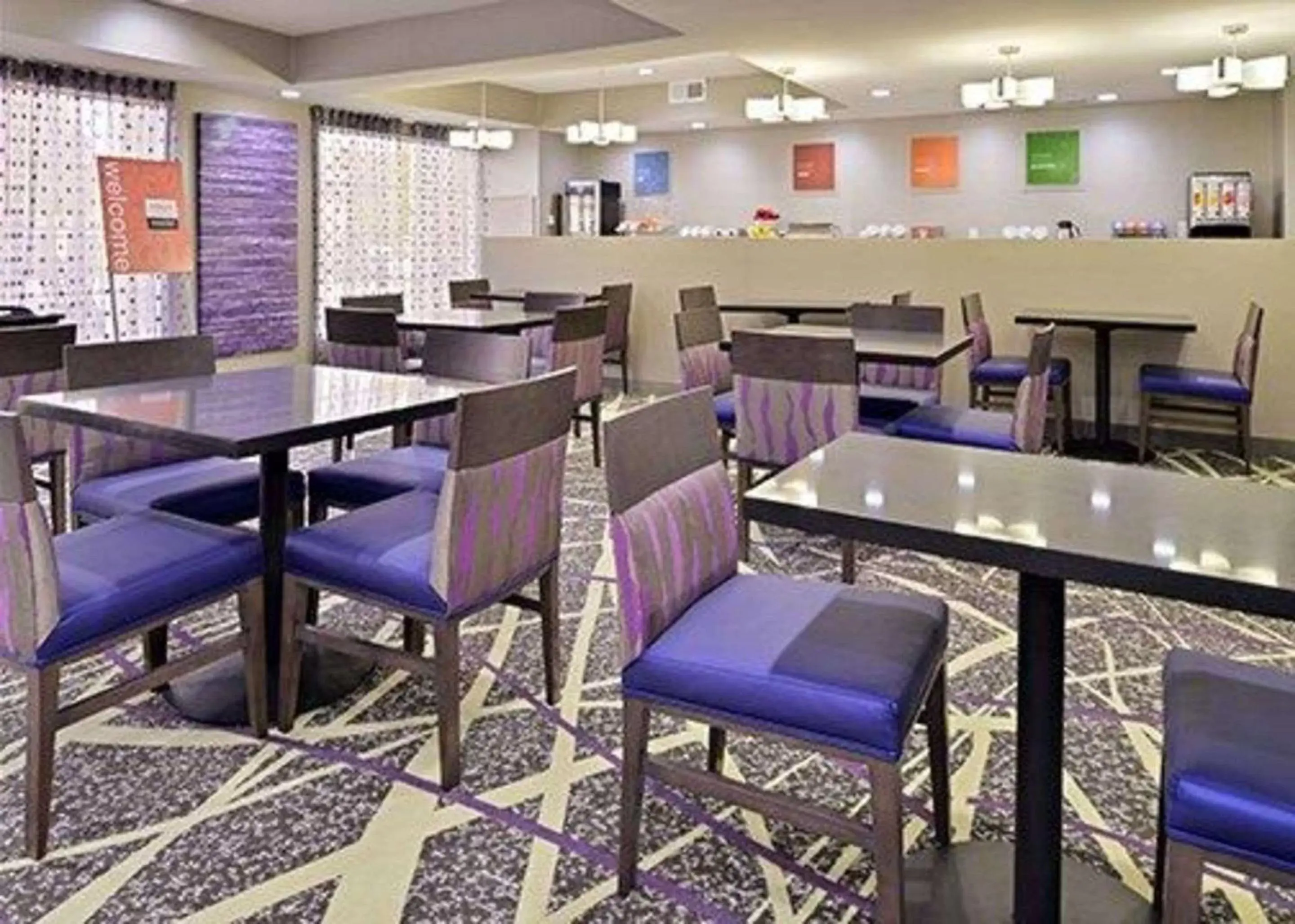 Restaurant/Places to Eat in Comfort Inn & Suites Frisco