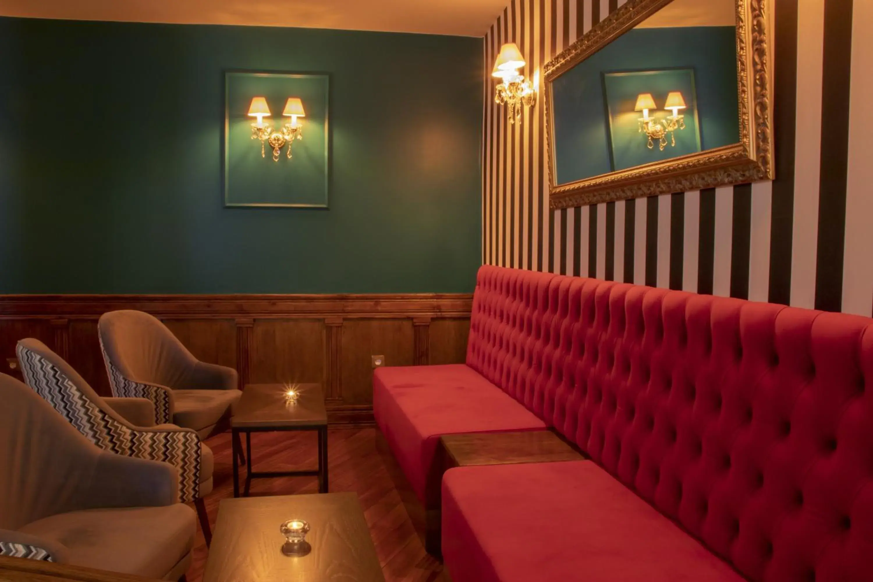Lounge or bar, Seating Area in Luna Hotel da Oura