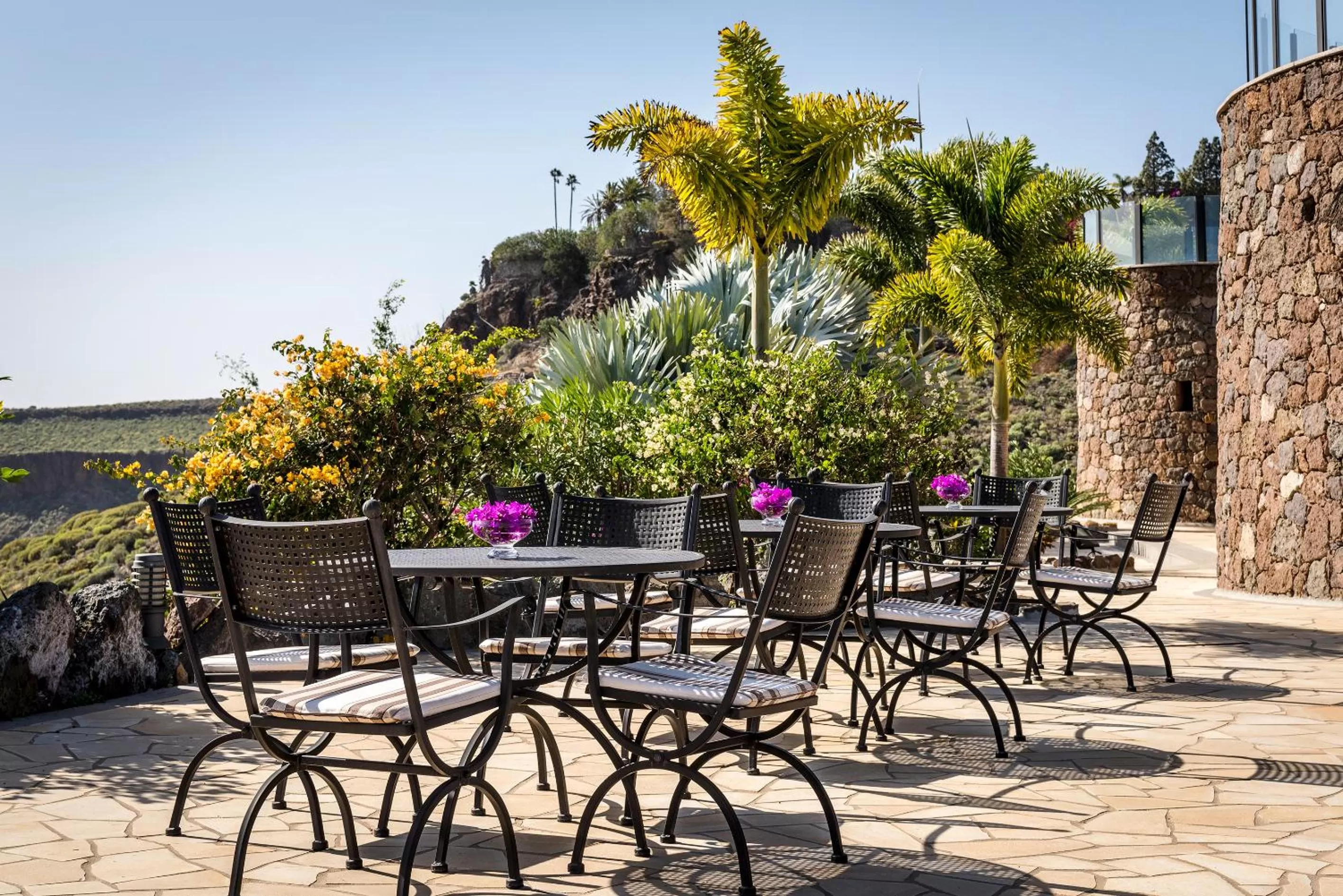 Garden view in Casa León Royal Retreat