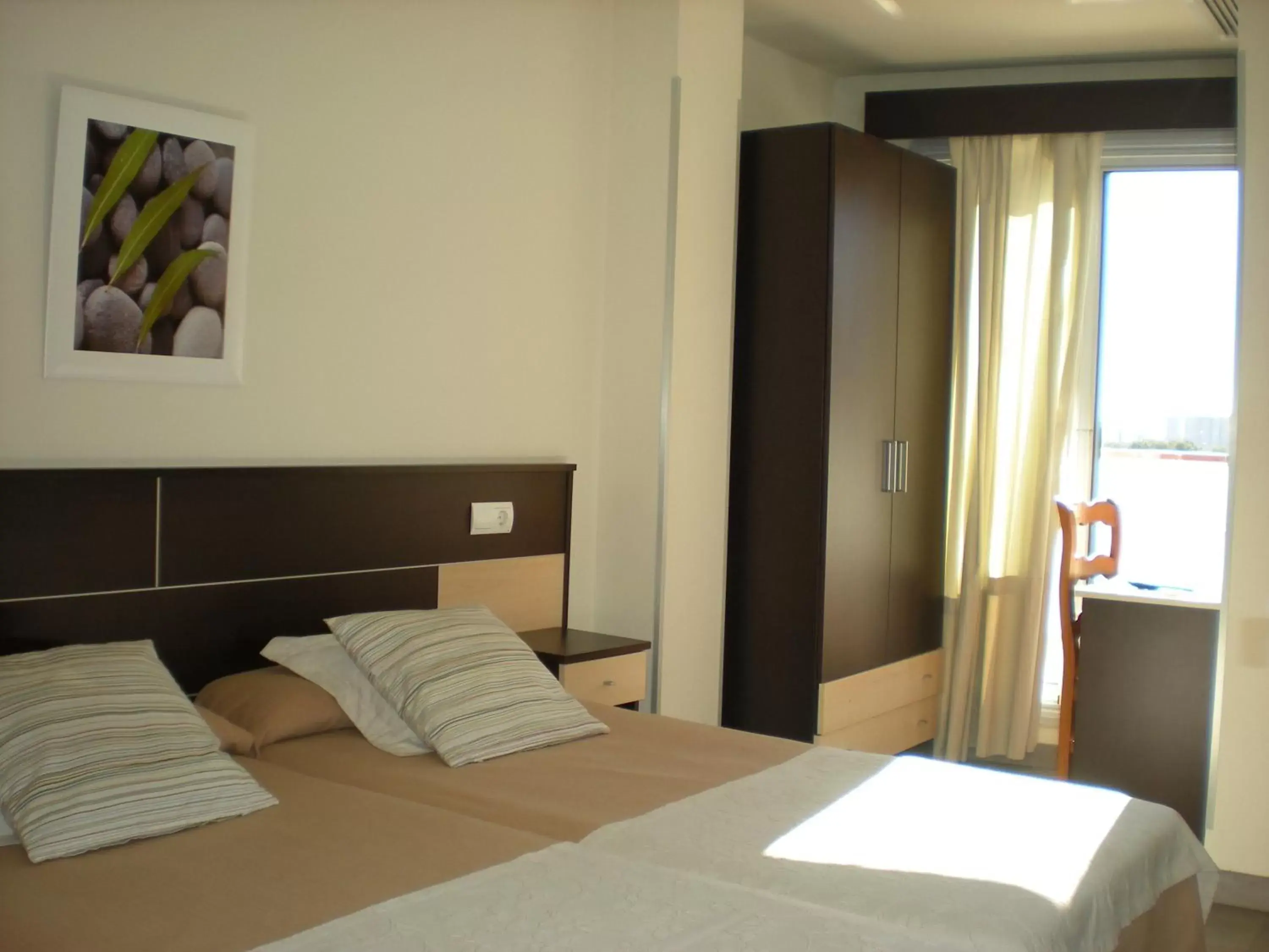 Bedroom, Room Photo in Hotel MR