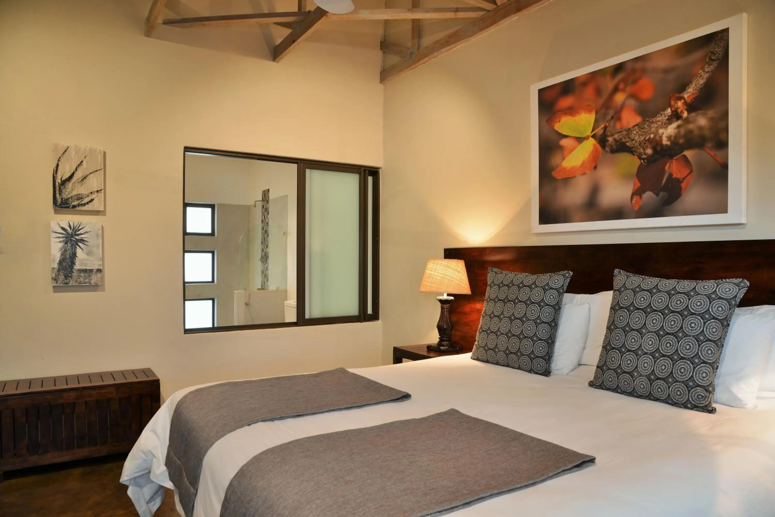 Bathroom, Bed in Bushveld Terrace Safari Hotel, Lodge & Spa