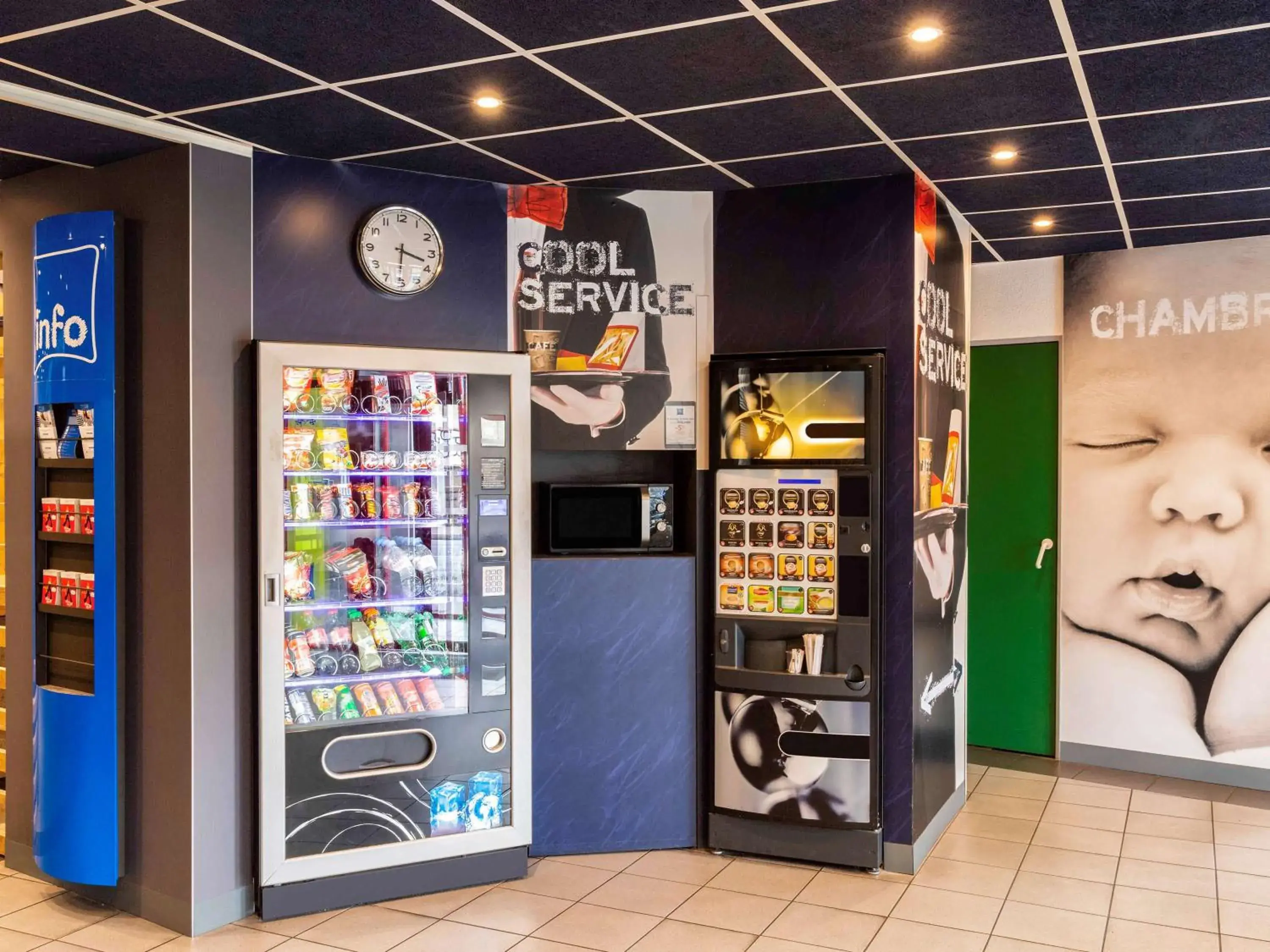 Sports, Supermarket/Shops in ibis budget Paris Porte d Italie Est