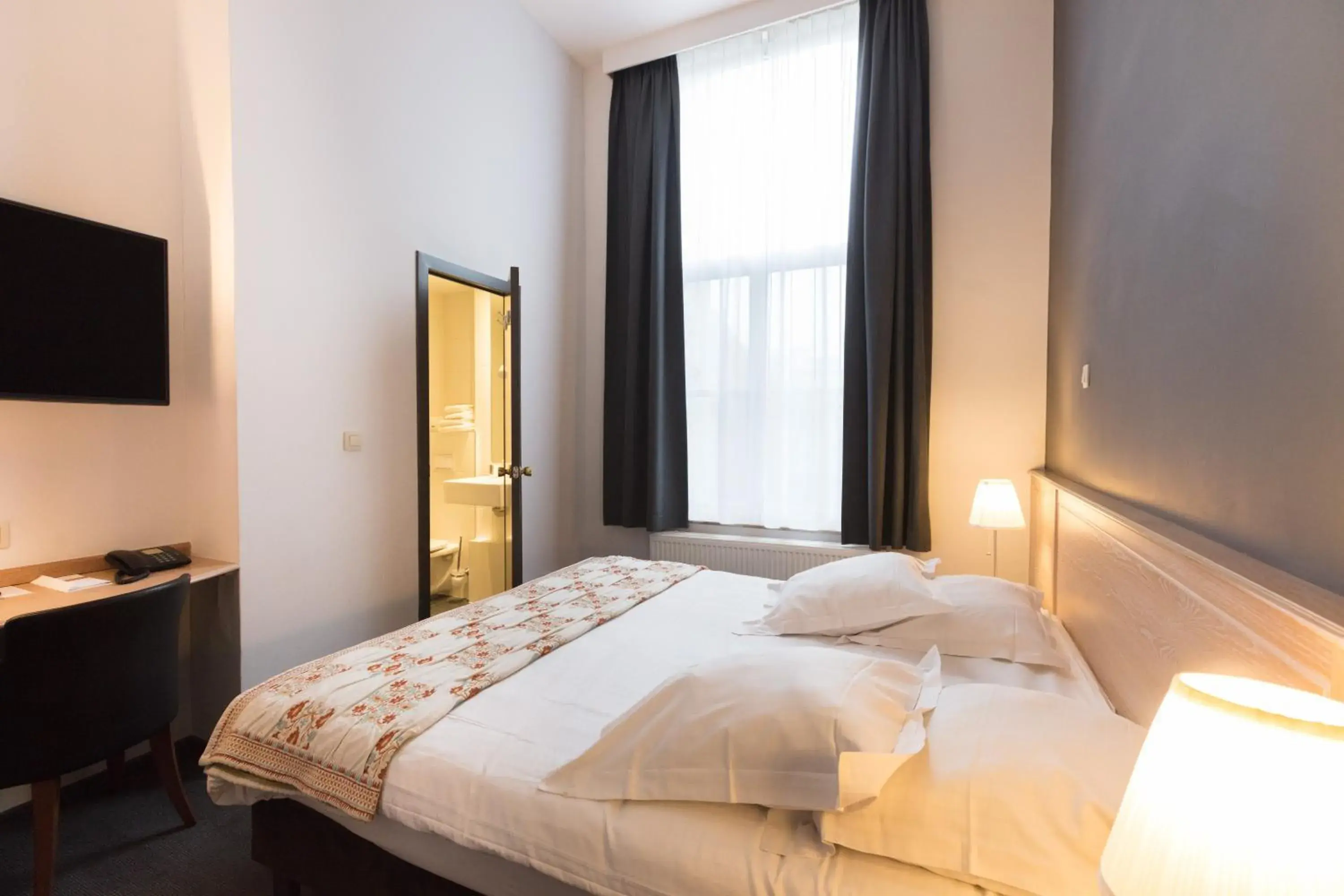 Bedroom, Bed in Hotel Gravensteen