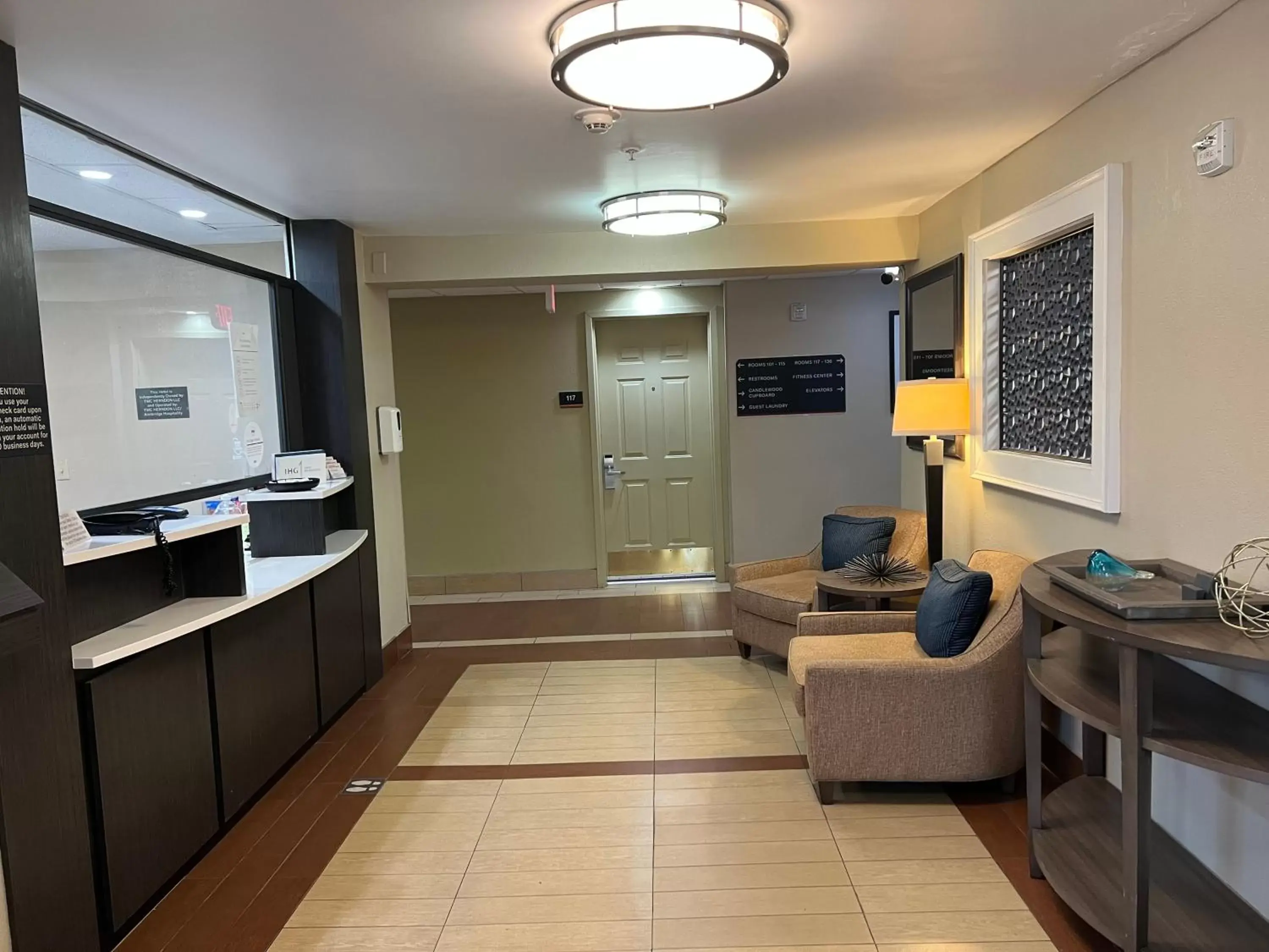 Lobby or reception, Kitchen/Kitchenette in Candlewood Suites Washington-Dulles Herndon, an IHG Hotel