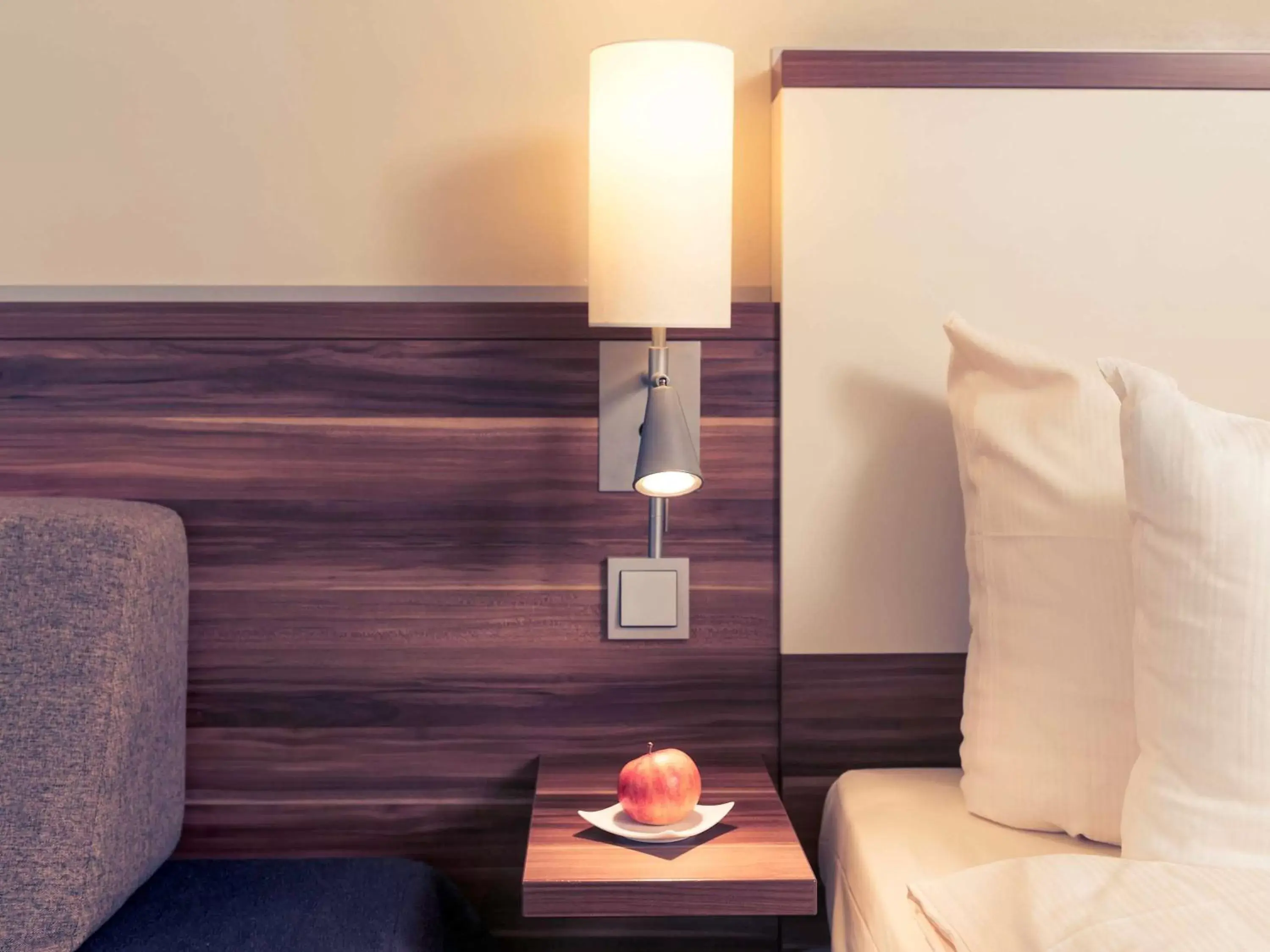 Bathroom, Seating Area in Mercure Hotel Saarbrücken Süd