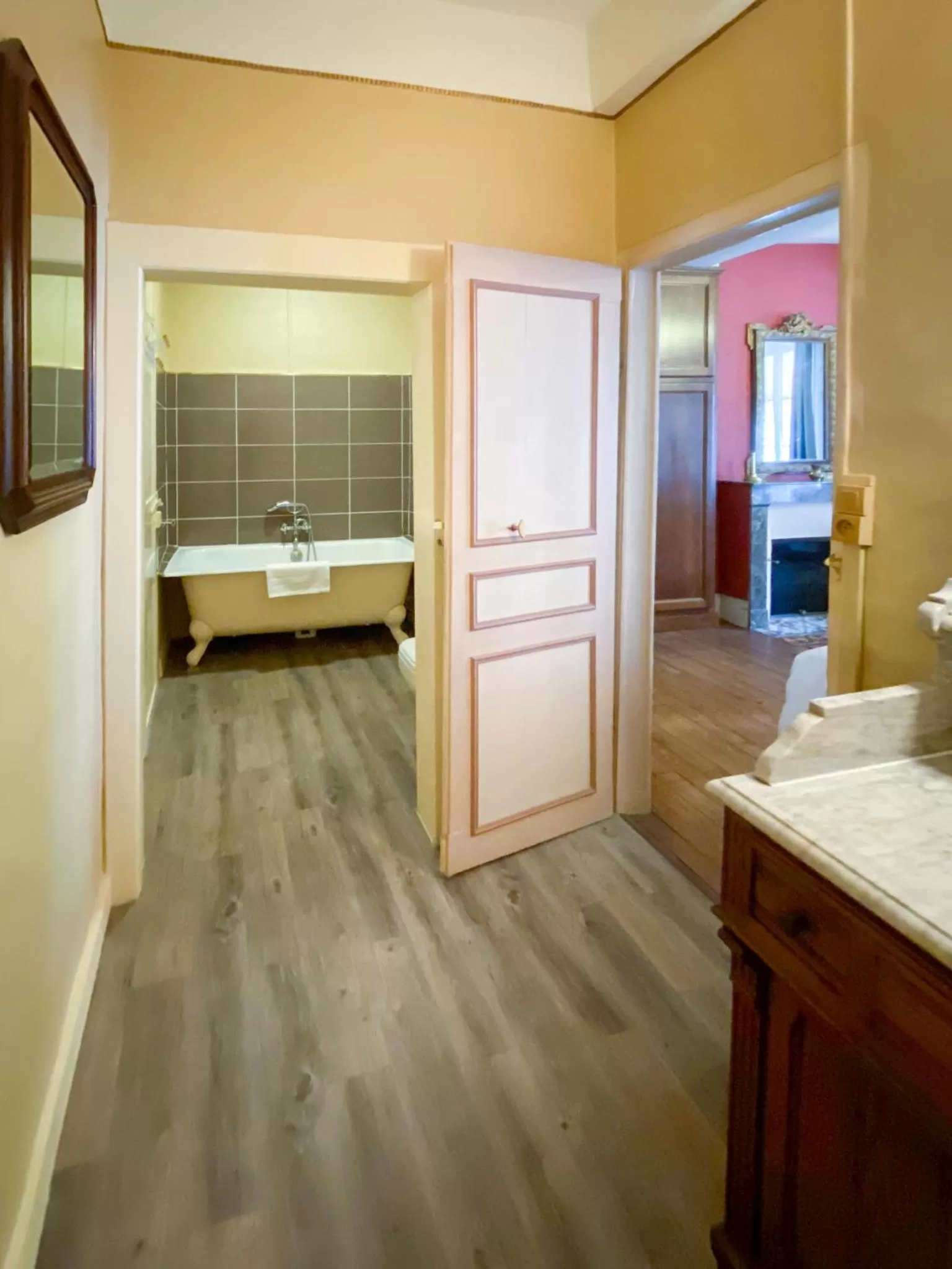 Bathroom, Bed in Nogapatio - Maison d'Hôtes - BnB