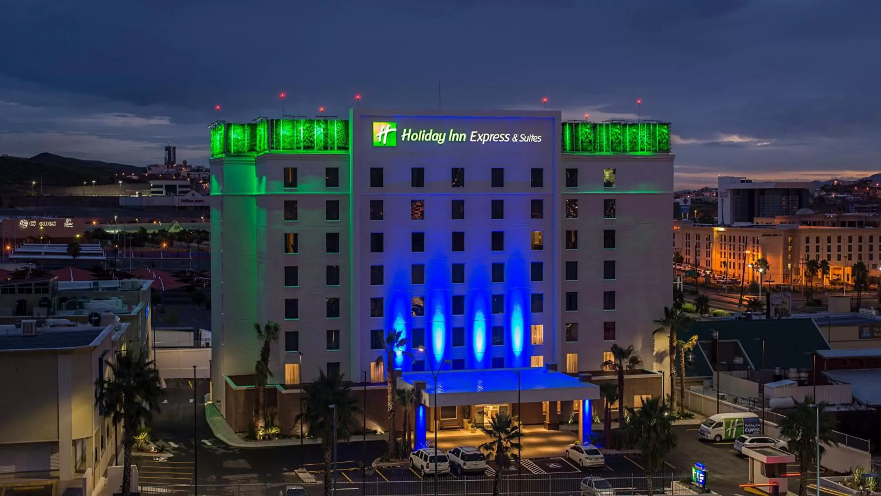 Property Building in Holiday Inn Express & Suites Chihuahua Juventud, an IHG Hotel