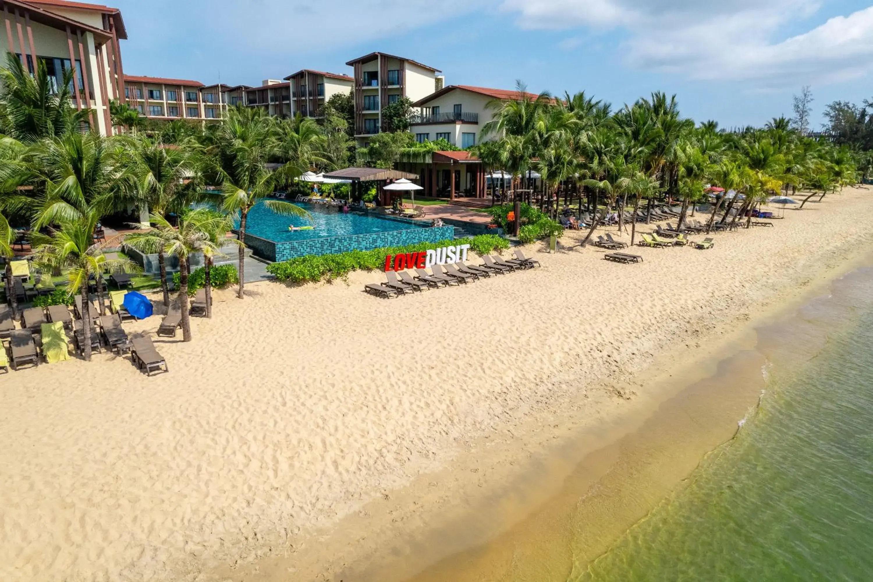 Beach in Dusit Princess Moonrise Beach Resort