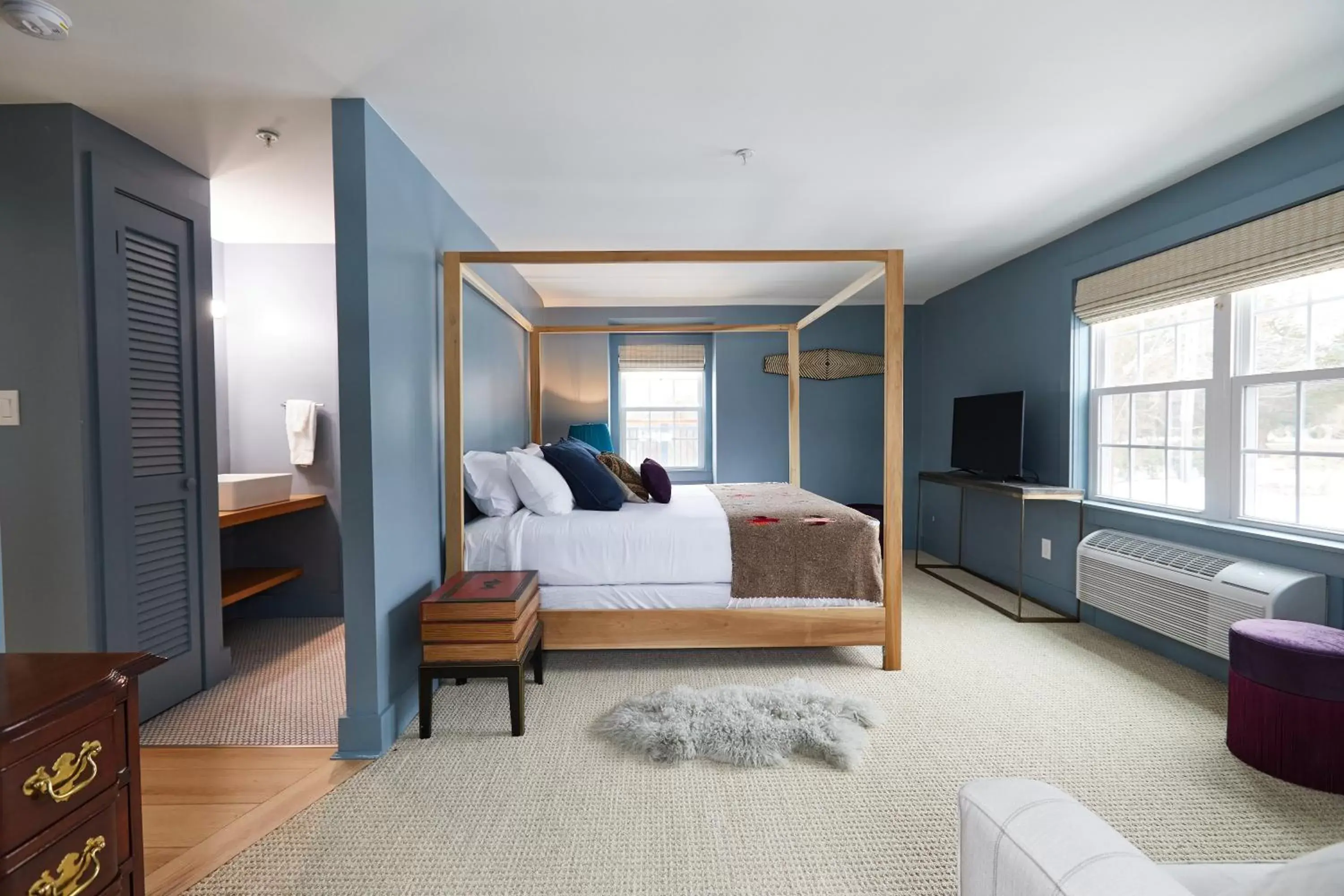 Bedroom, Bed in Shelter Harbor Inn