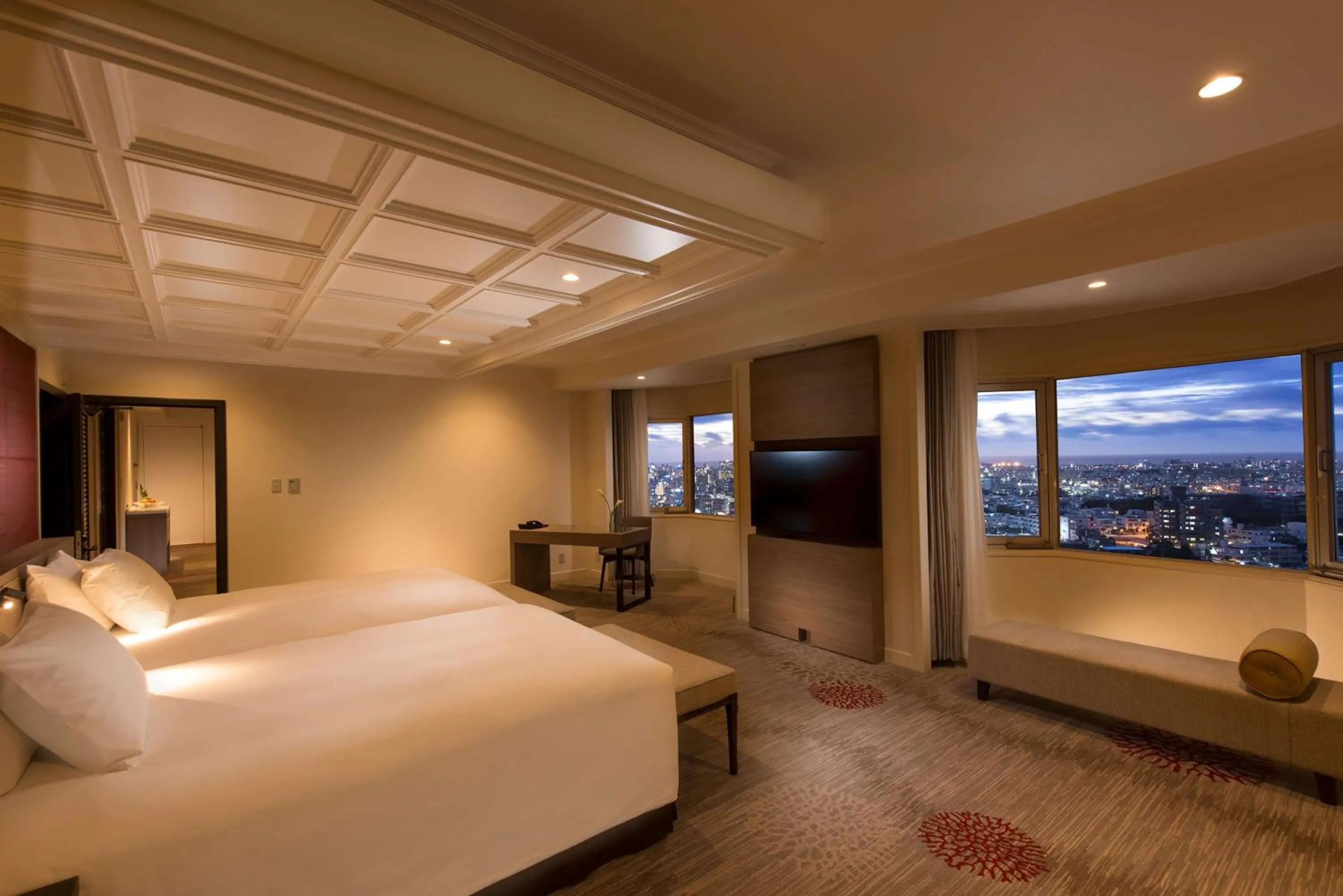 Bedroom, Bed in DoubleTree by Hilton Naha Shuri Castle