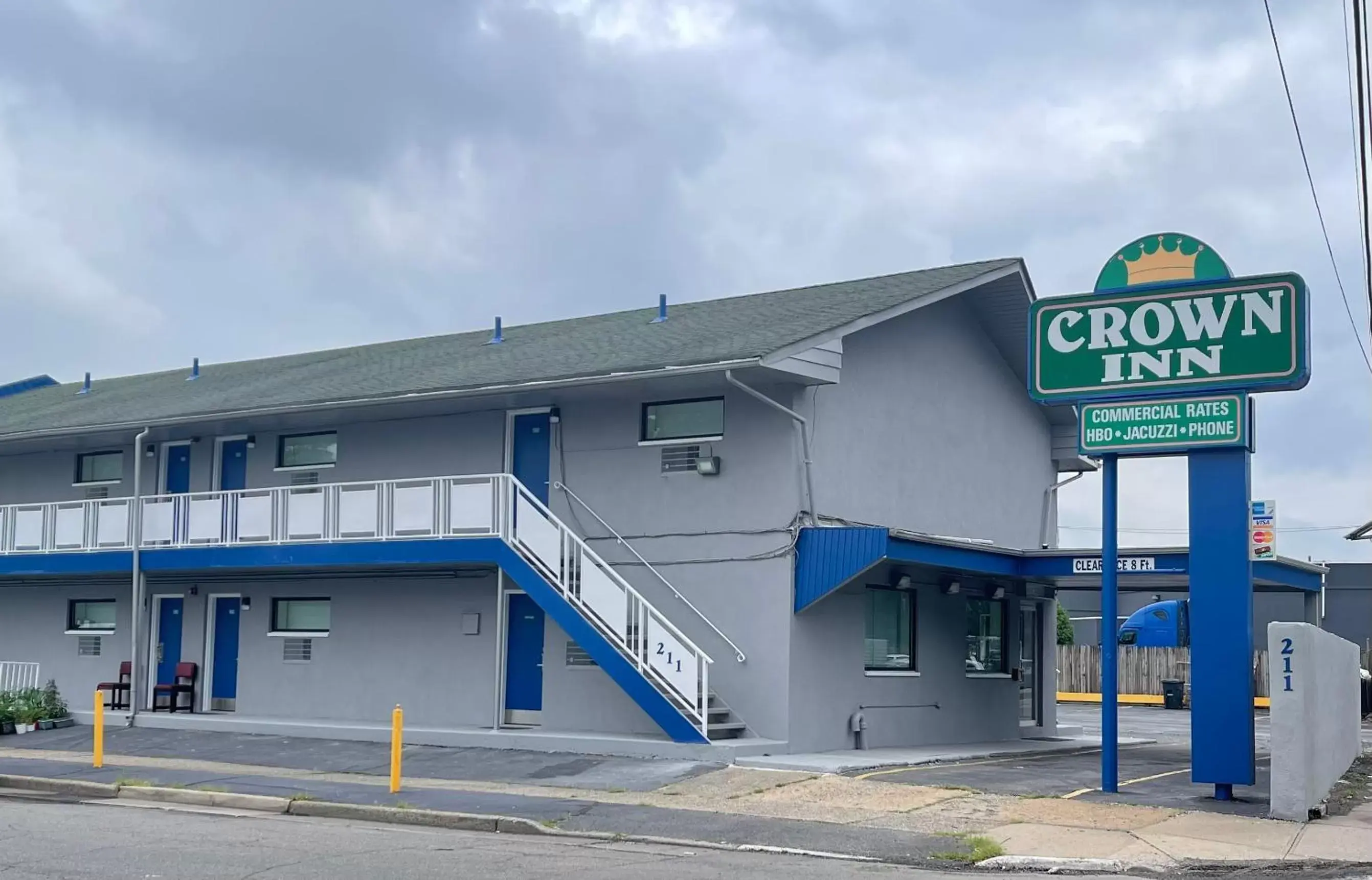 Property Building in Crown Inn Motel