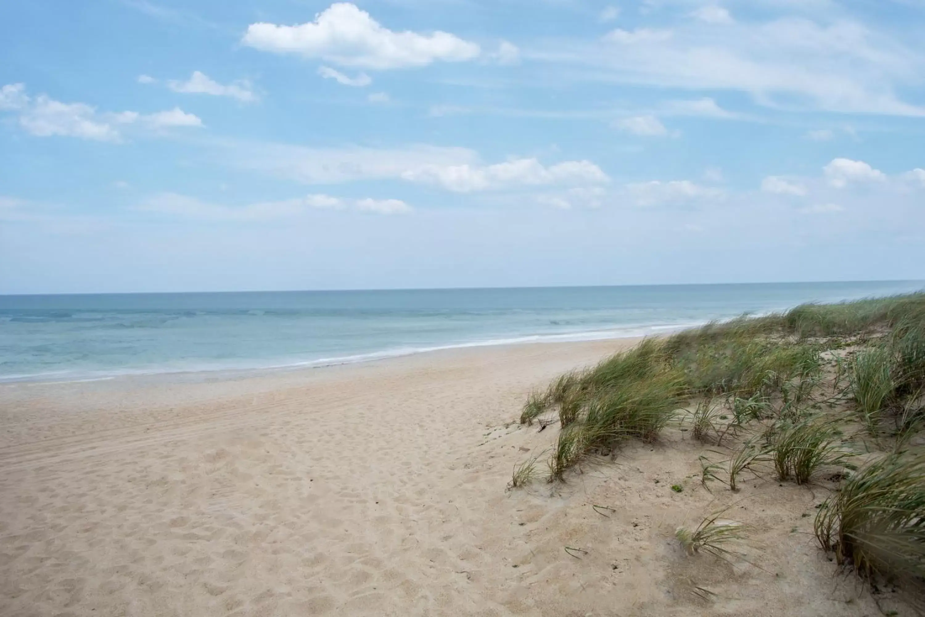 Beach in Days Inn by Wyndham Kill Devil Hills Oceanfront - Wilbur