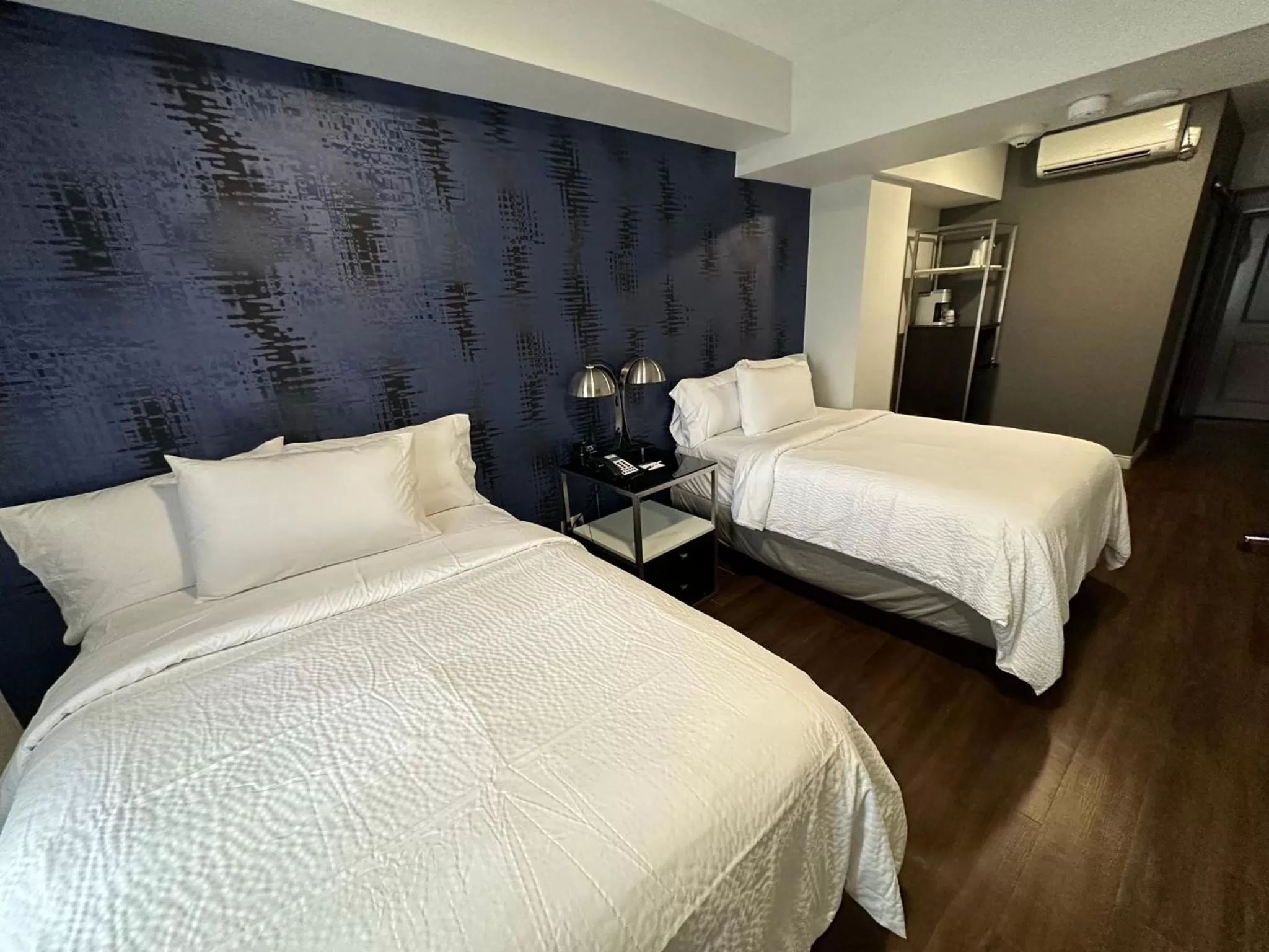 Bed in Holiday Inn Express - Dallas Downtown by IHG