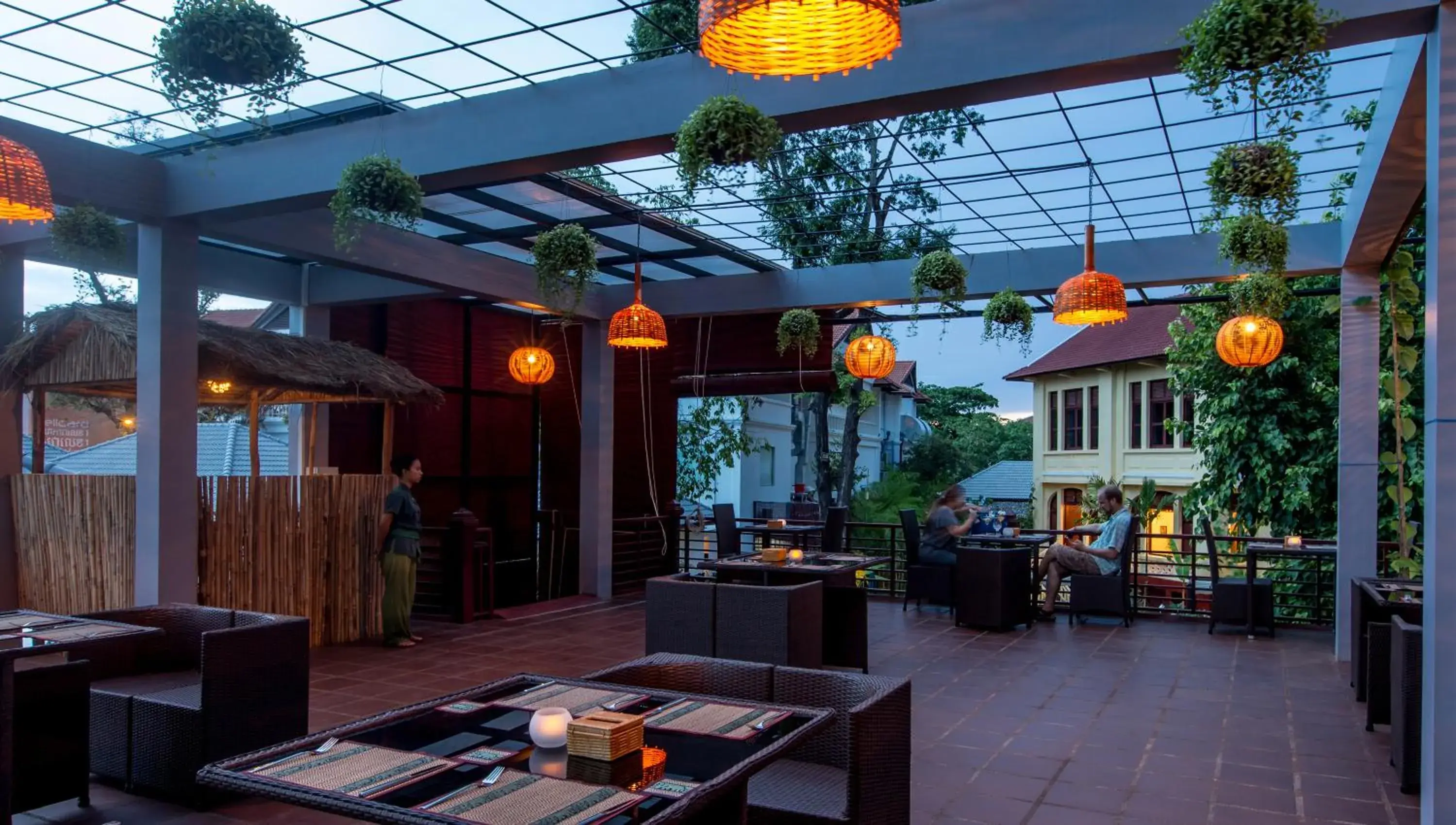 Restaurant/Places to Eat in La Rivière d' Angkor Resort