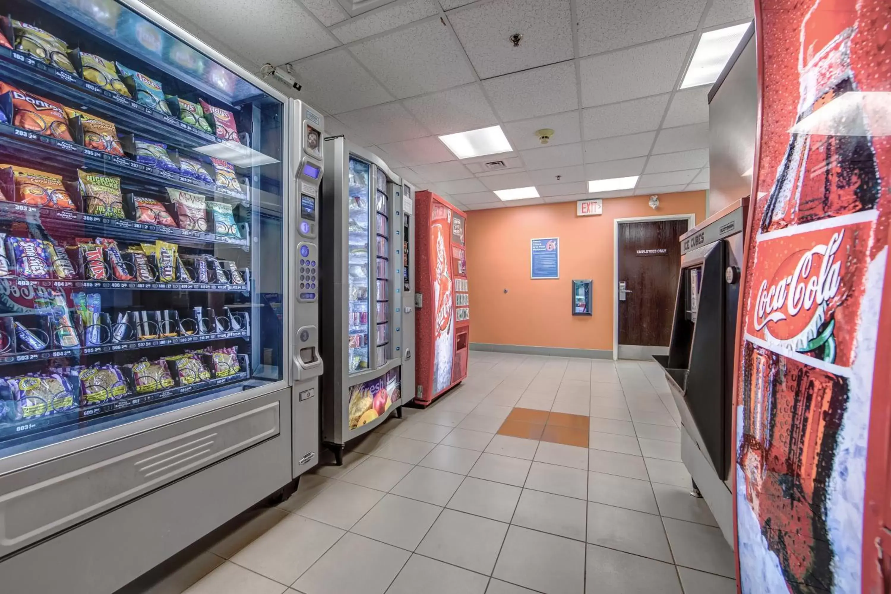 Other, Supermarket/Shops in Motel 6-Burlington, ON - Toronto West - Oakville