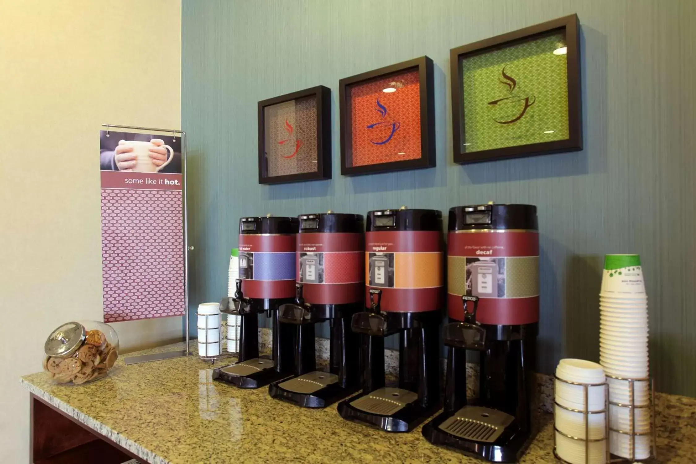 Dining area in Hampton Inn Richland-Tri Cities