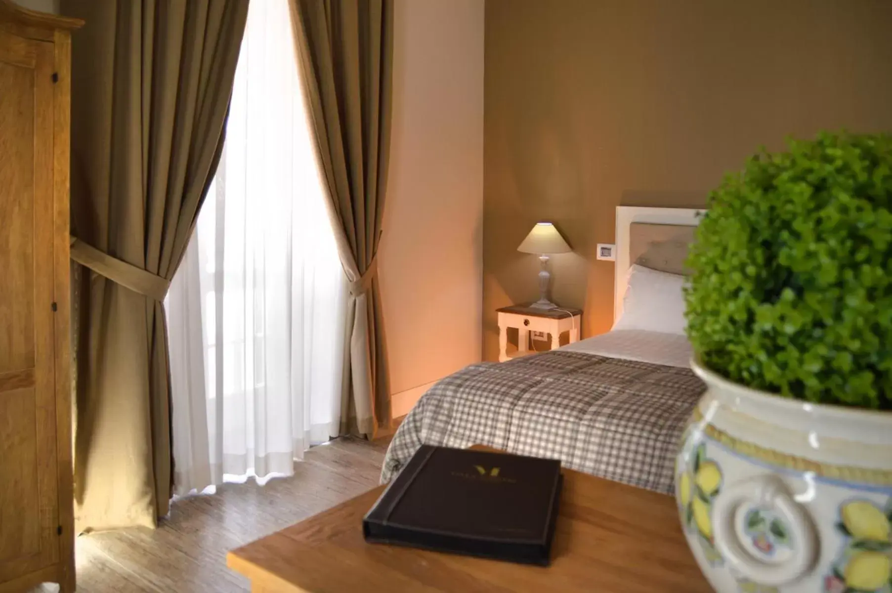 Photo of the whole room, Bed in Villa Minieri Resort & SPA