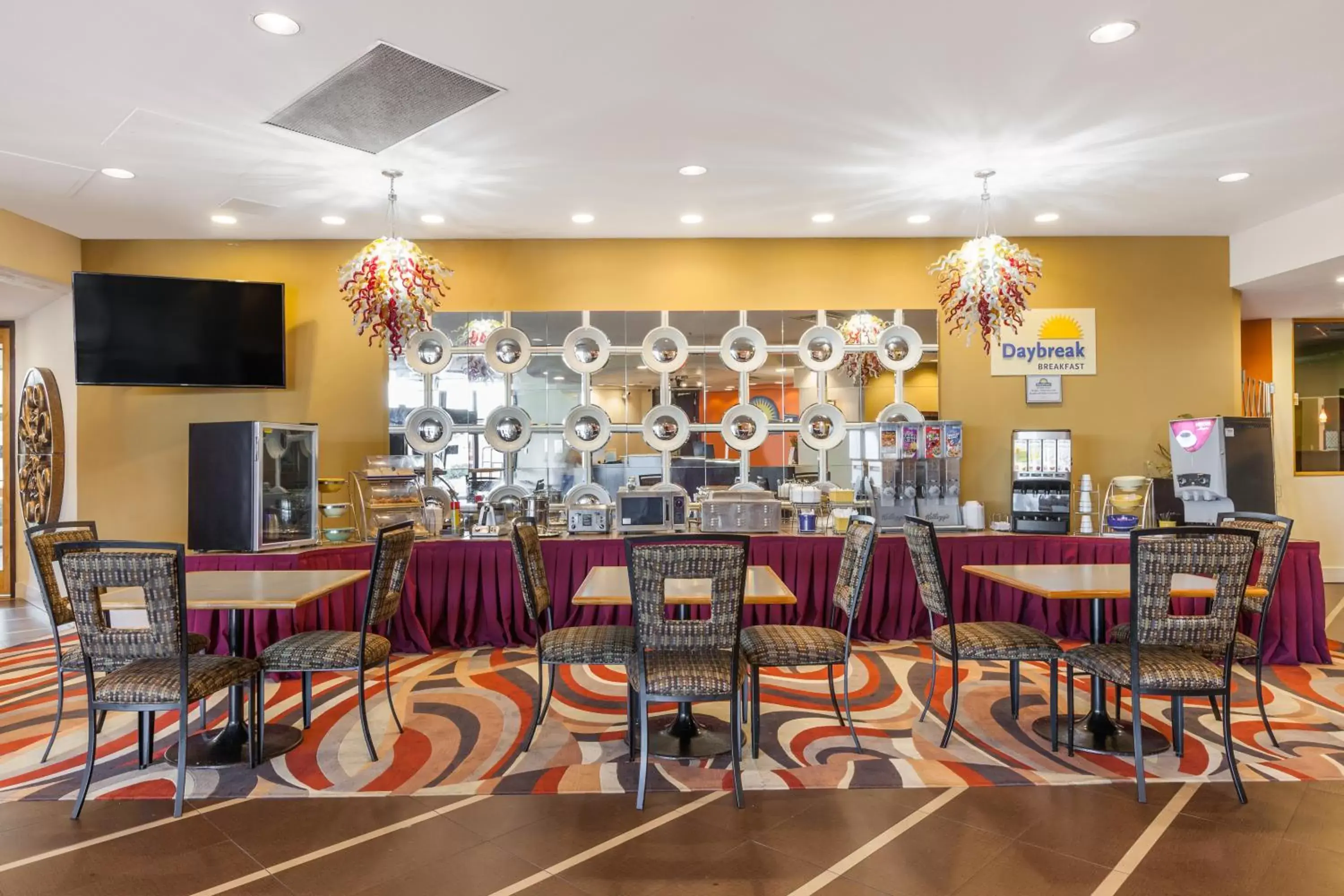Dining area, Restaurant/Places to Eat in Days Inn by Wyndham Sherman