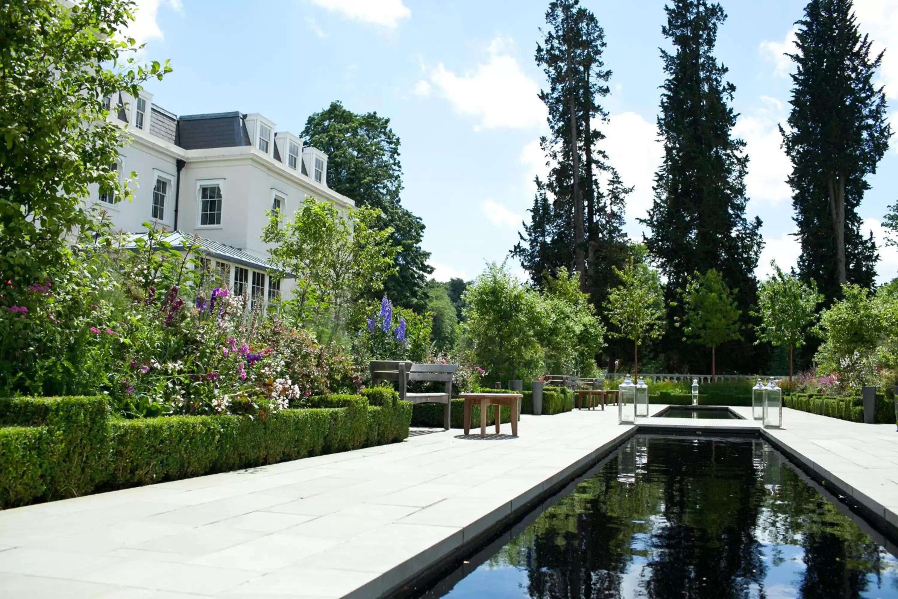 Facade/entrance, Swimming Pool in Coworth Park - Dorchester Collection