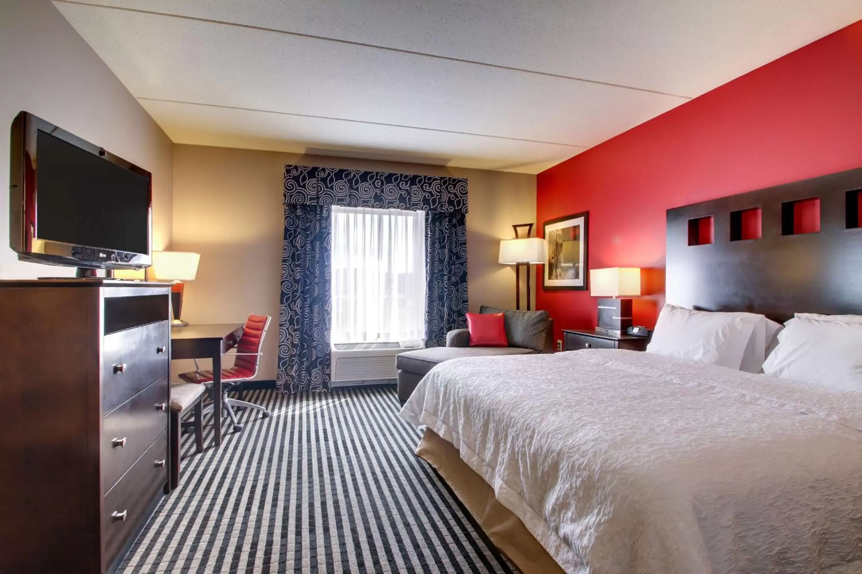 Bed in Hampton Inn Birmingham/Leeds Bed in Hampton Inn Birmingham/Leeds