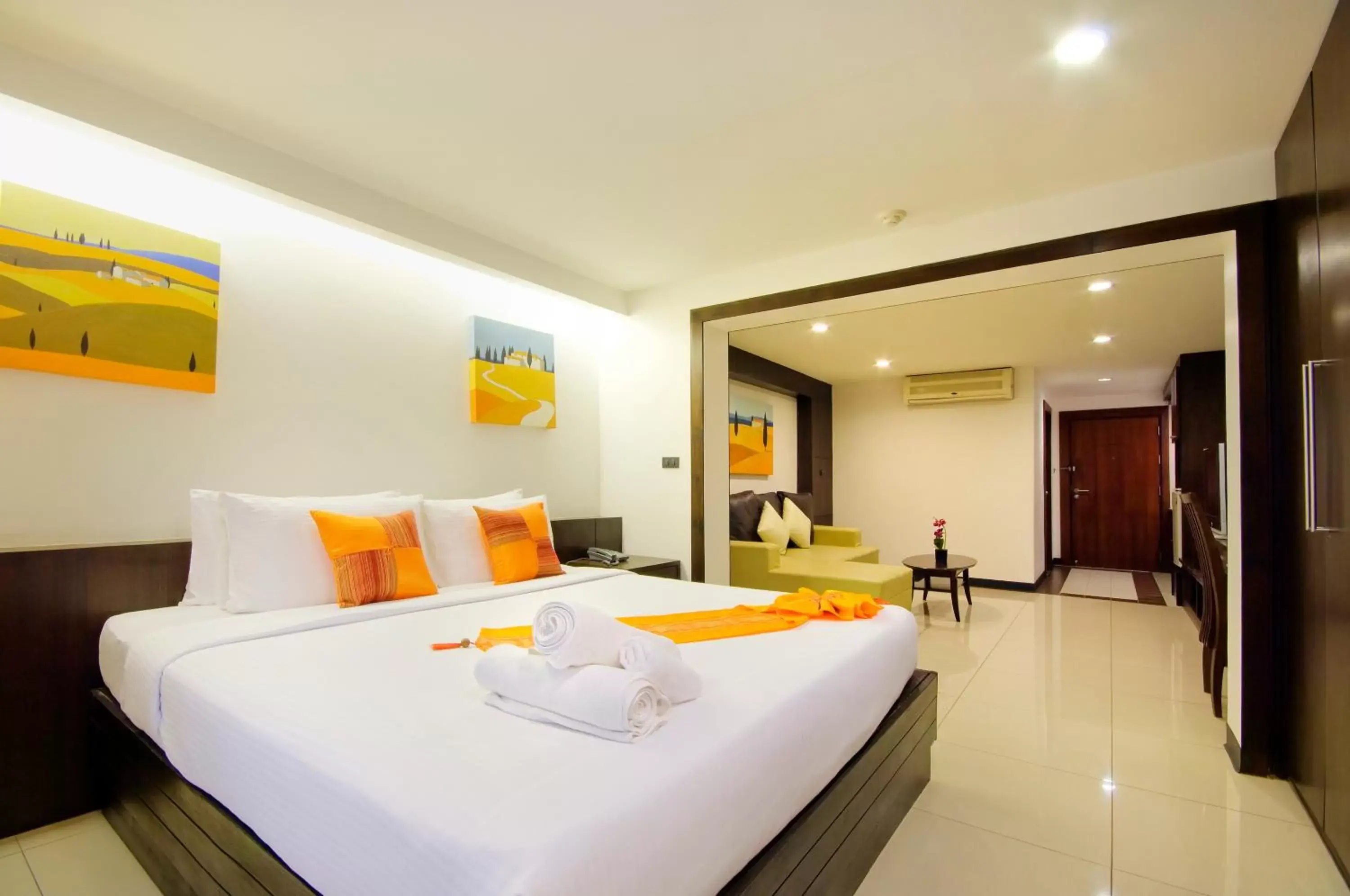 Bedroom, Bed in Baywalk Residence Pattaya