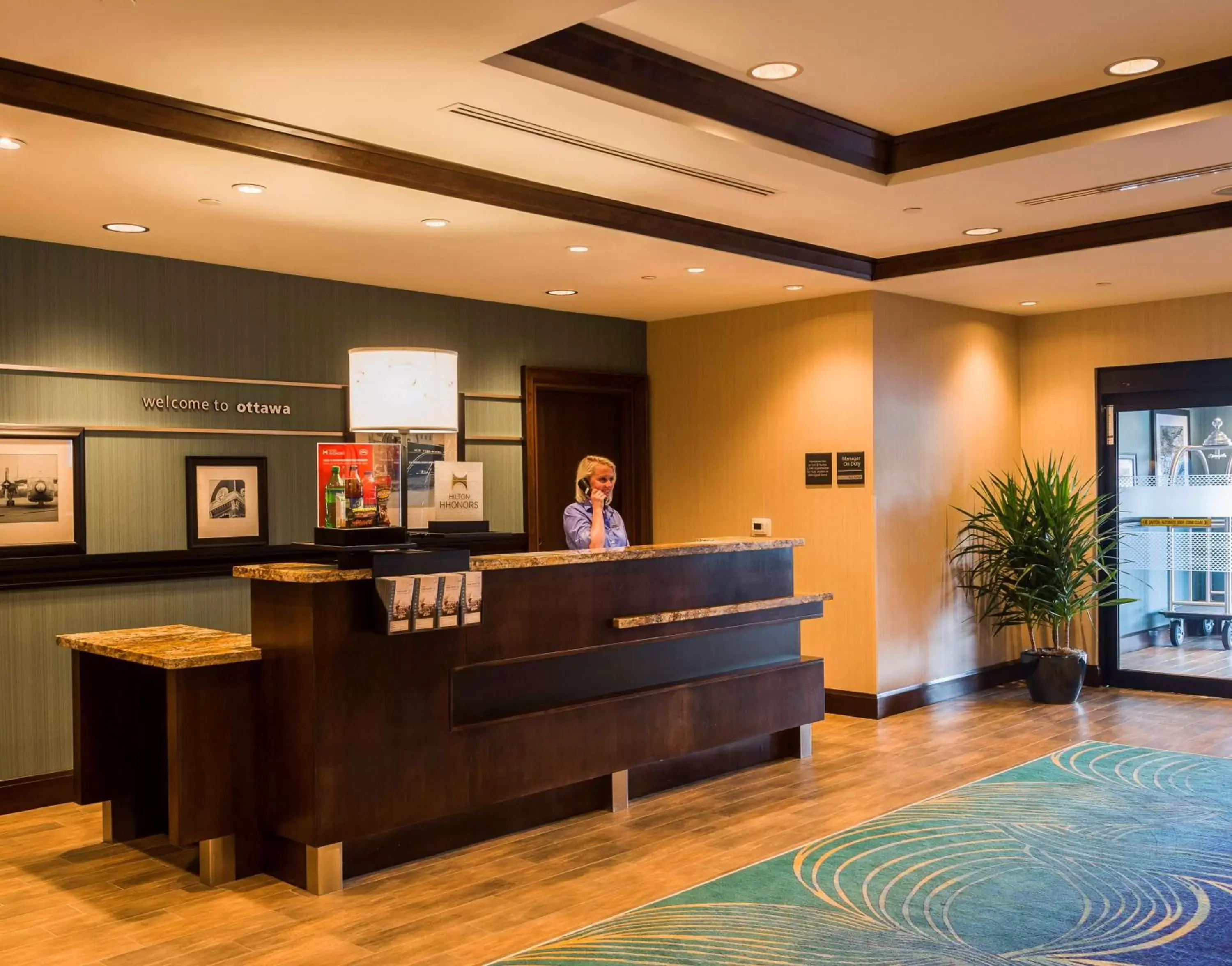 Lobby or reception, Lobby/Reception in Hampton Inn by Hilton Ottawa Airport