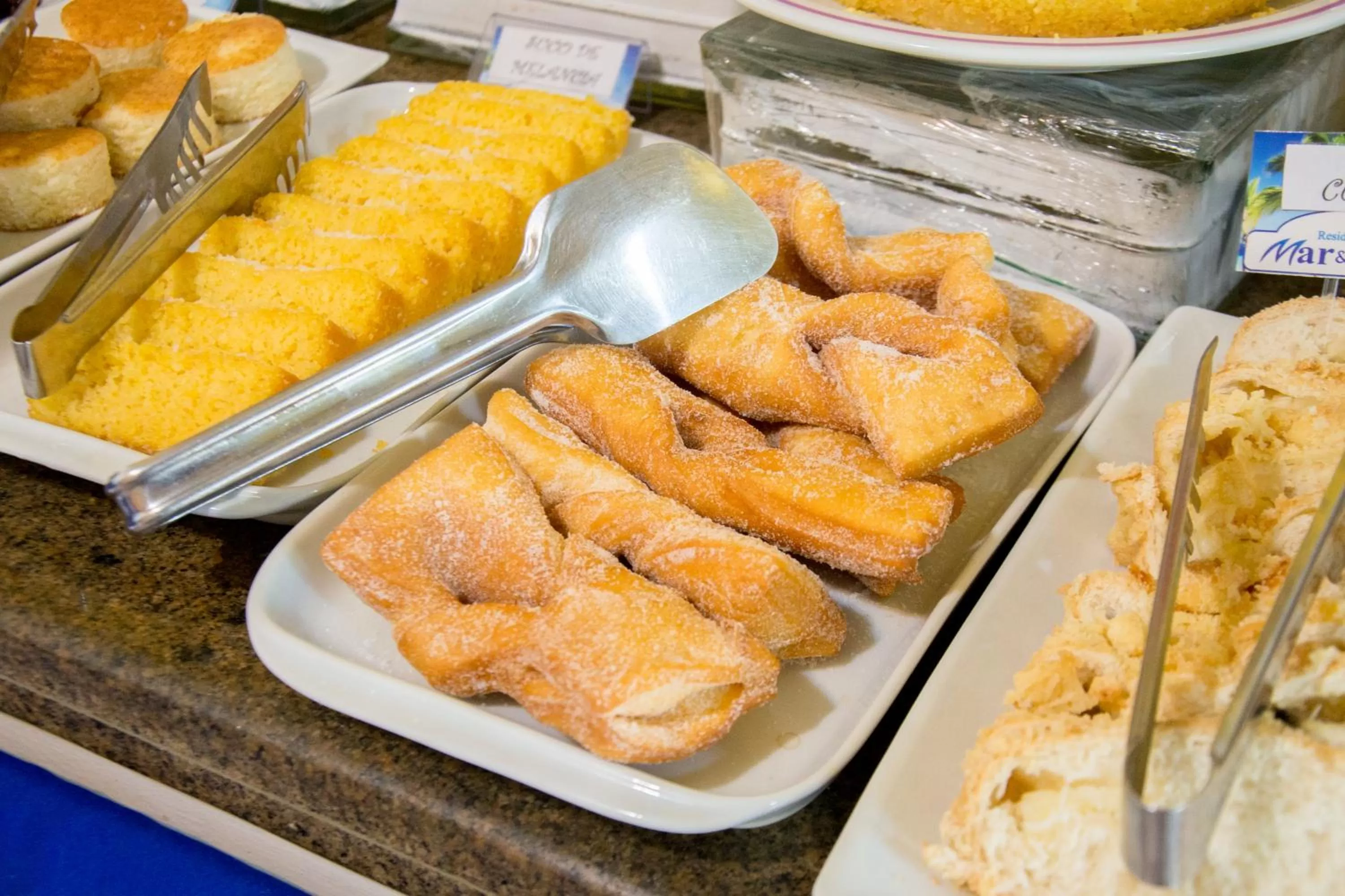 Buffet breakfast in Mar e Mar Florianópolis