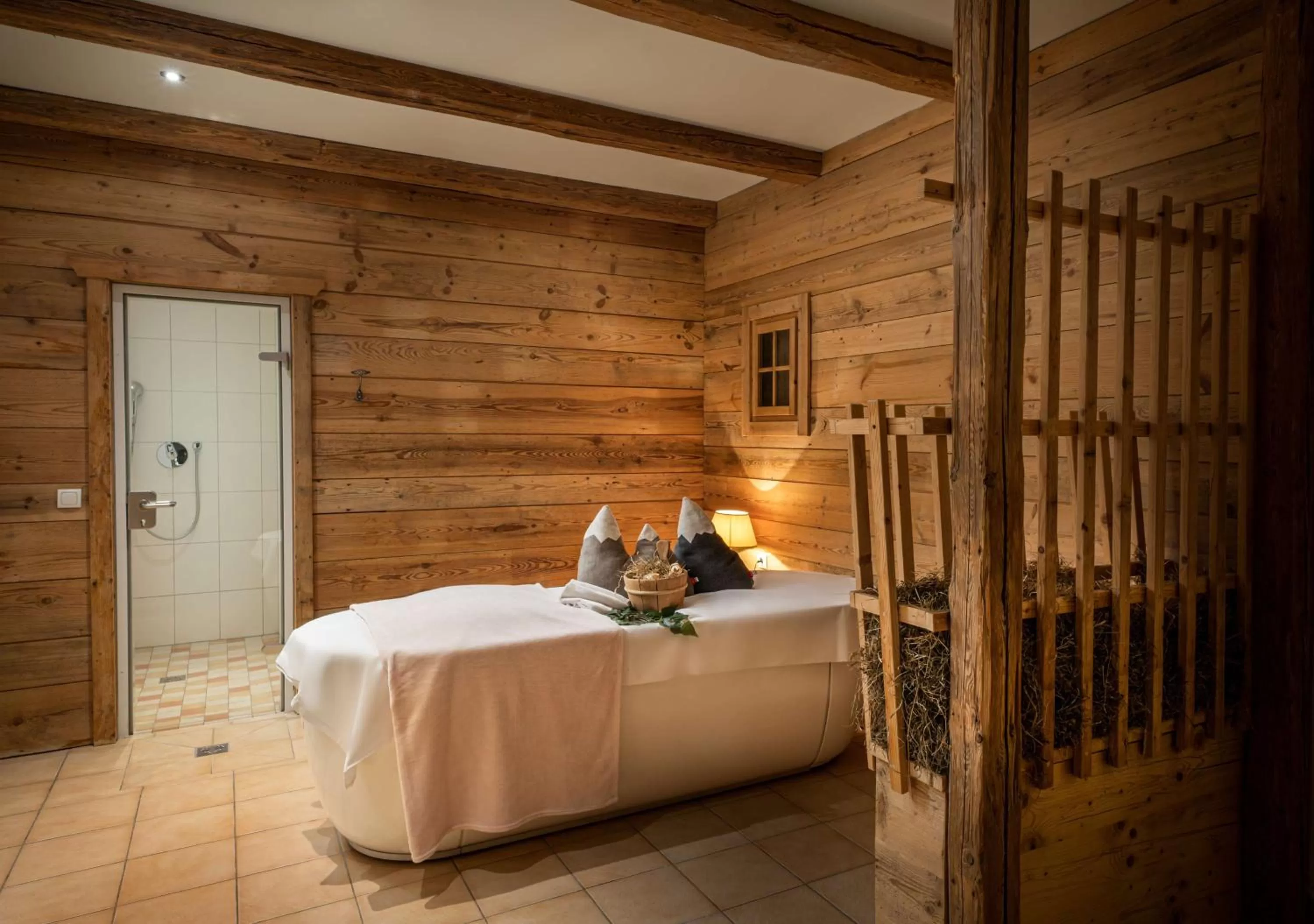 Spa and wellness centre/facilities, Bed in KUHOTEL by Rilano