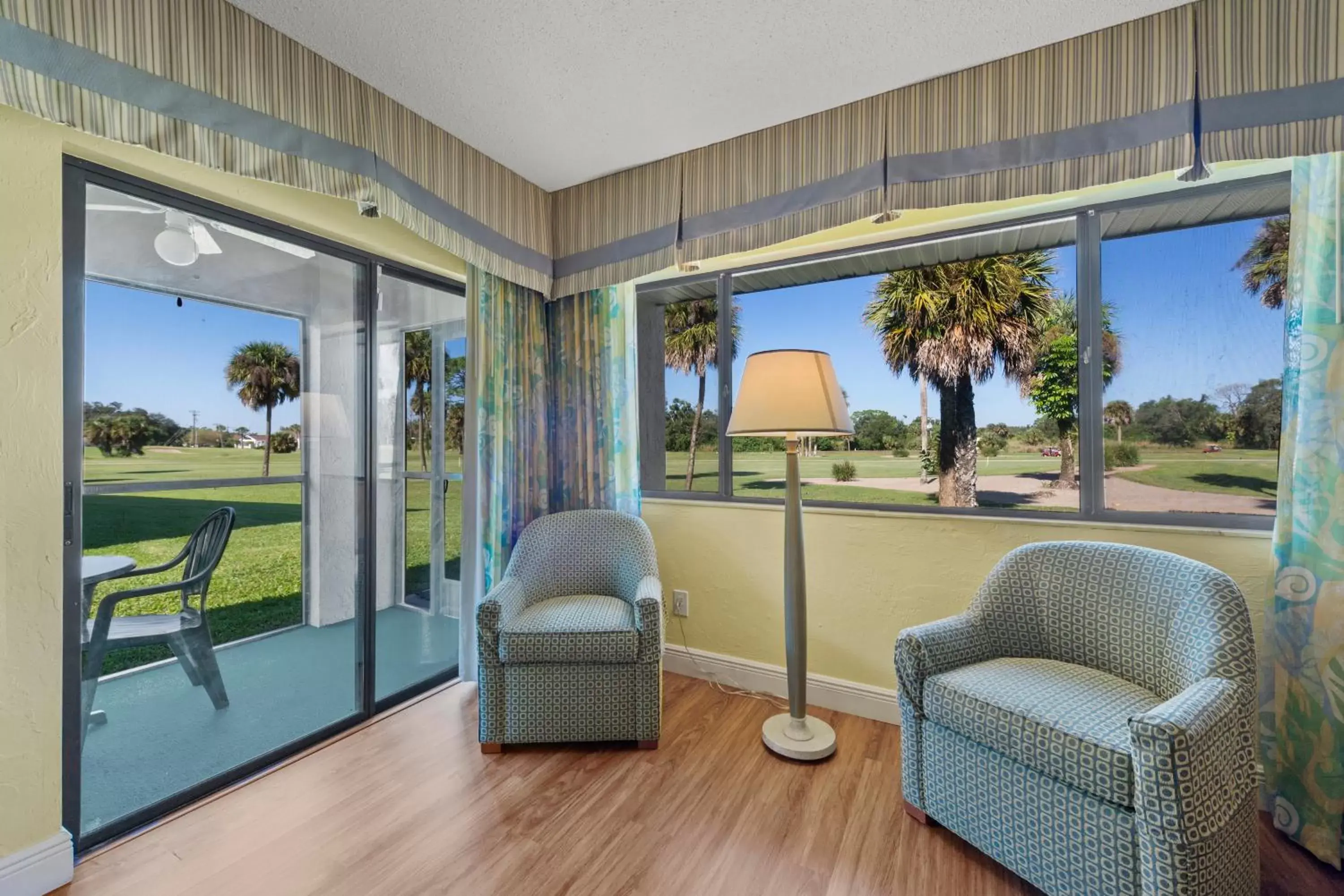 Living room, Seating Area in Lehigh Resort Club, a VRI resort