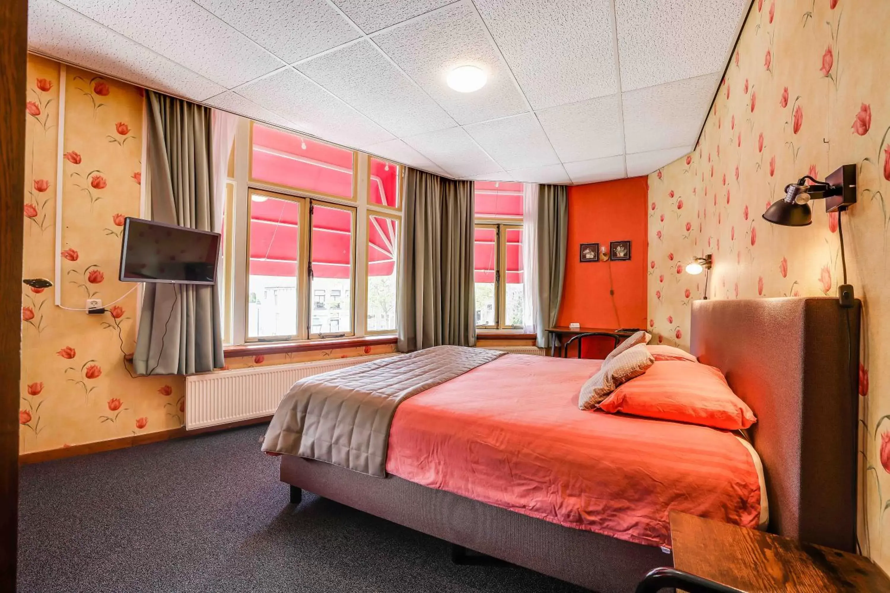 Bedroom, Bed in Hotel Restaurant 't Heerenlogement