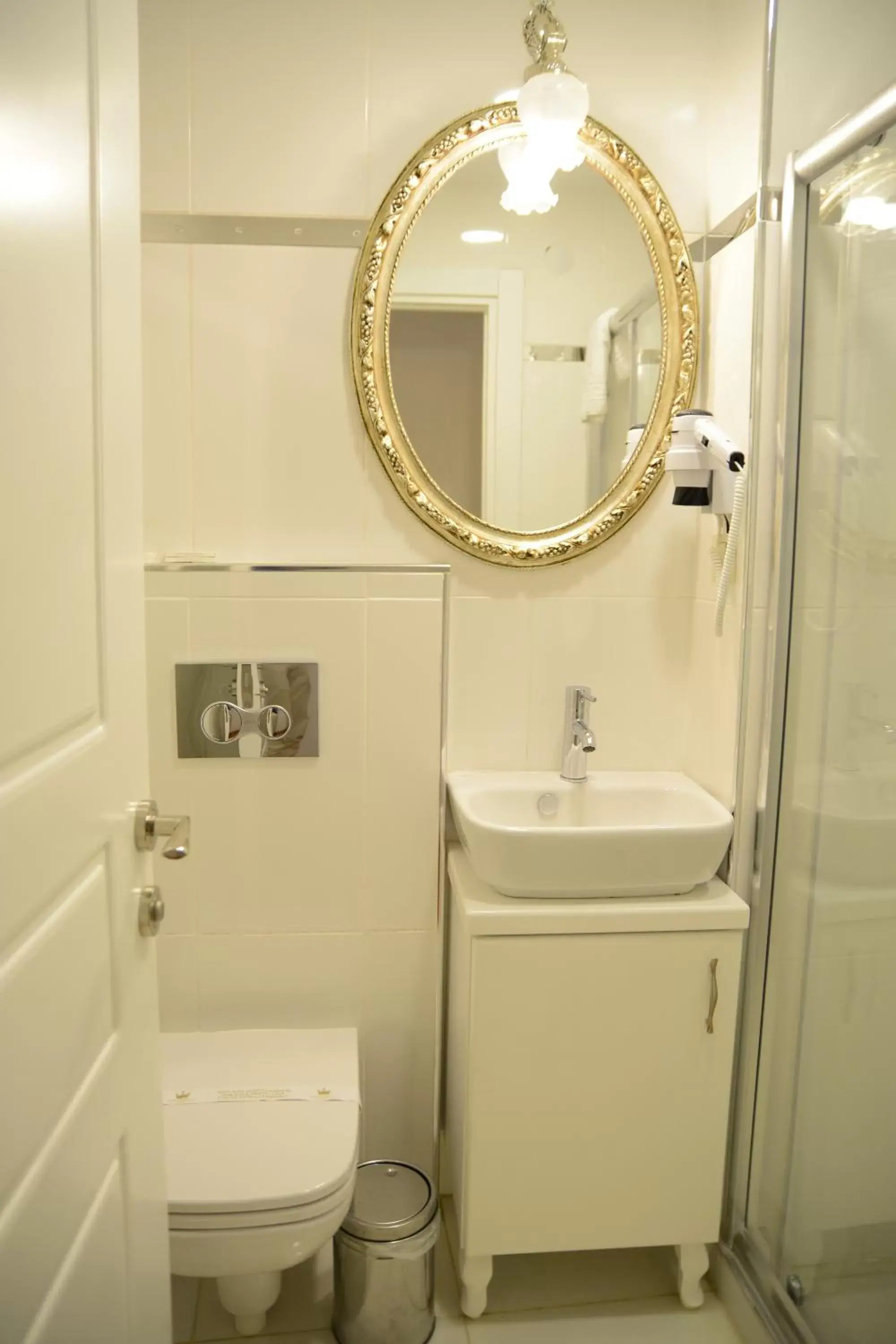 Shower, Bathroom in Diamond Royal Hotel