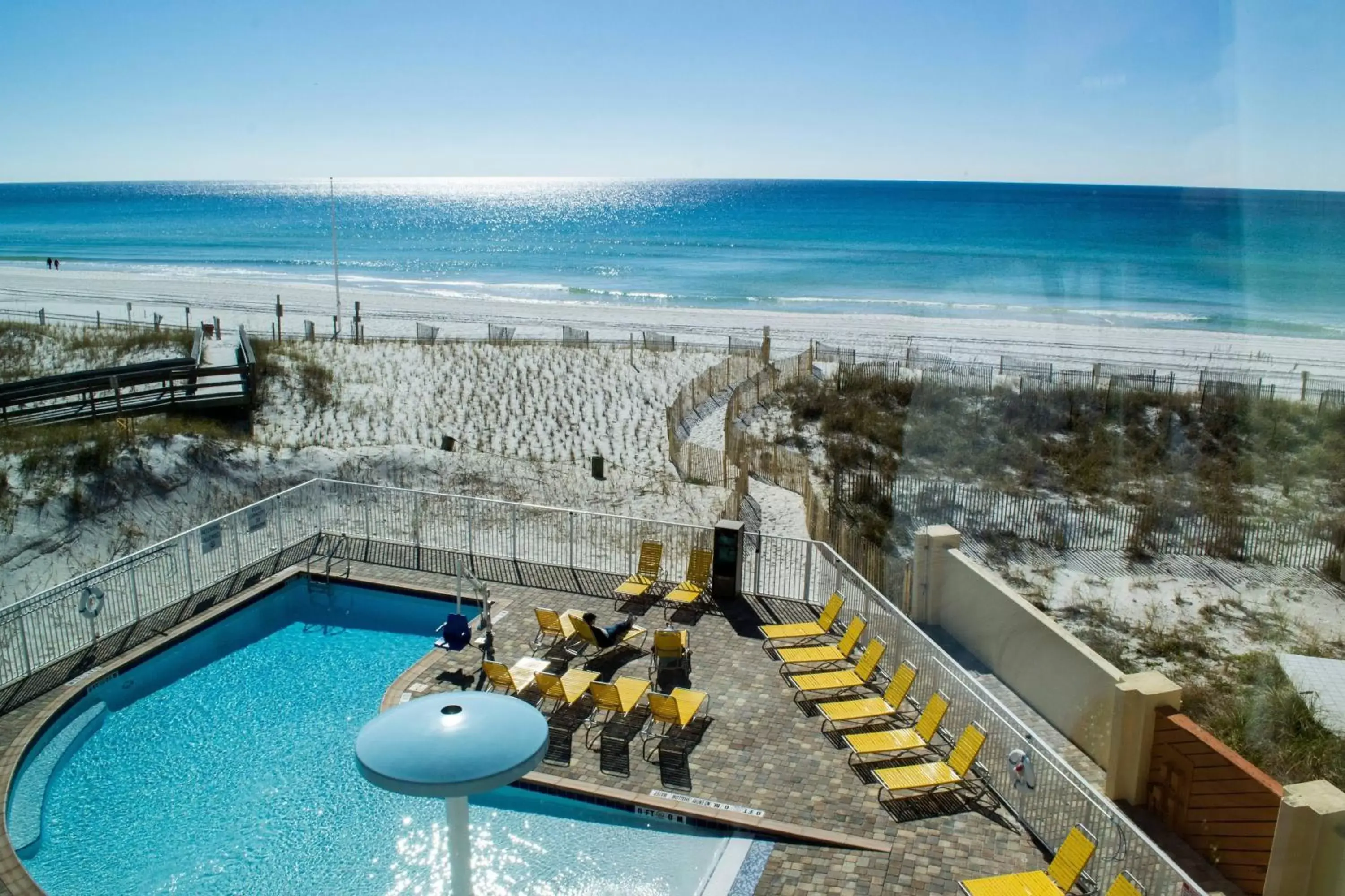 Photo of the whole room, Pool View in Fairfield Inn & Suites by Marriott Fort Walton Beach-West Destin