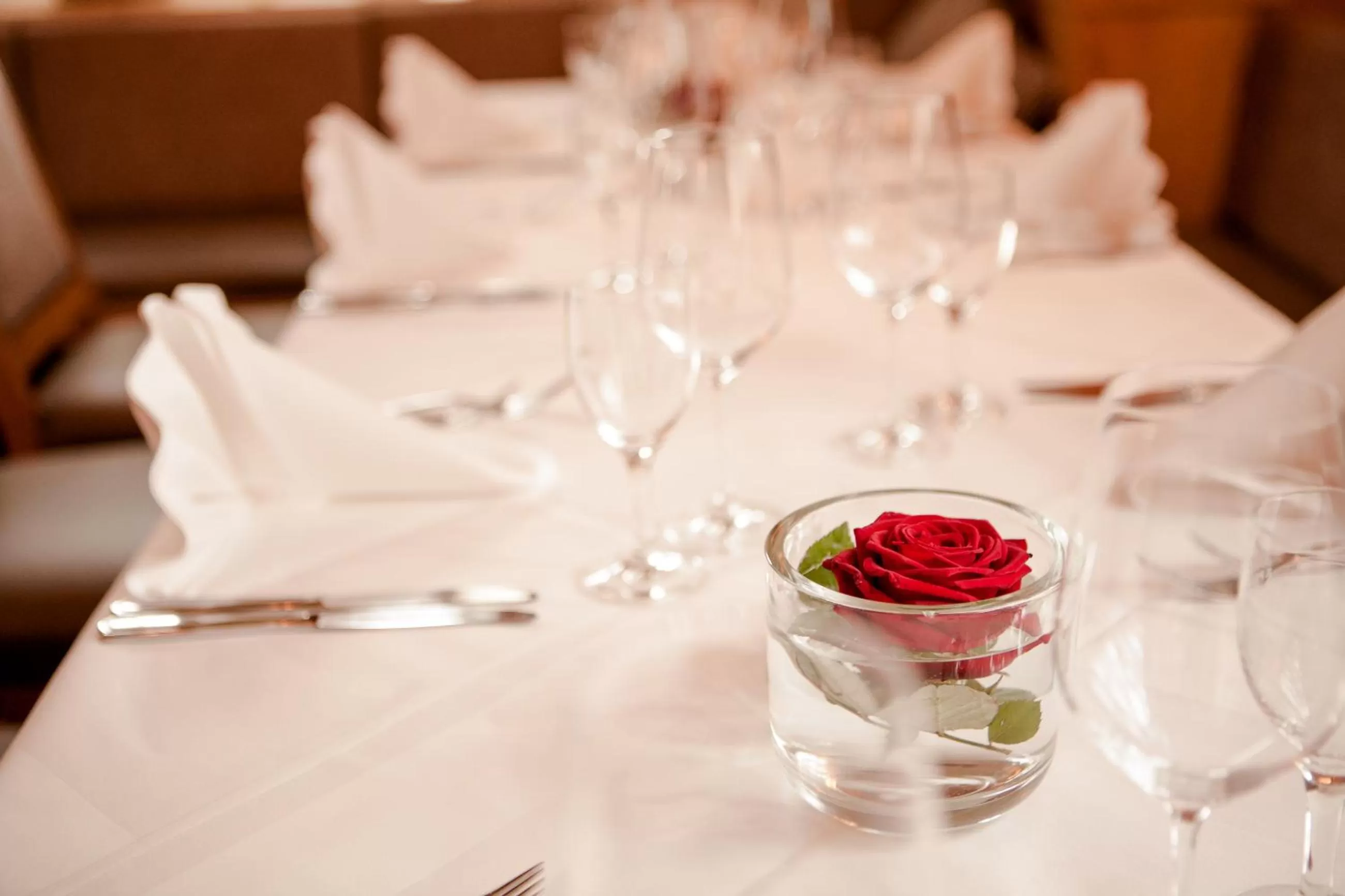 Restaurant/places to eat in Schlosshotel Grünwald