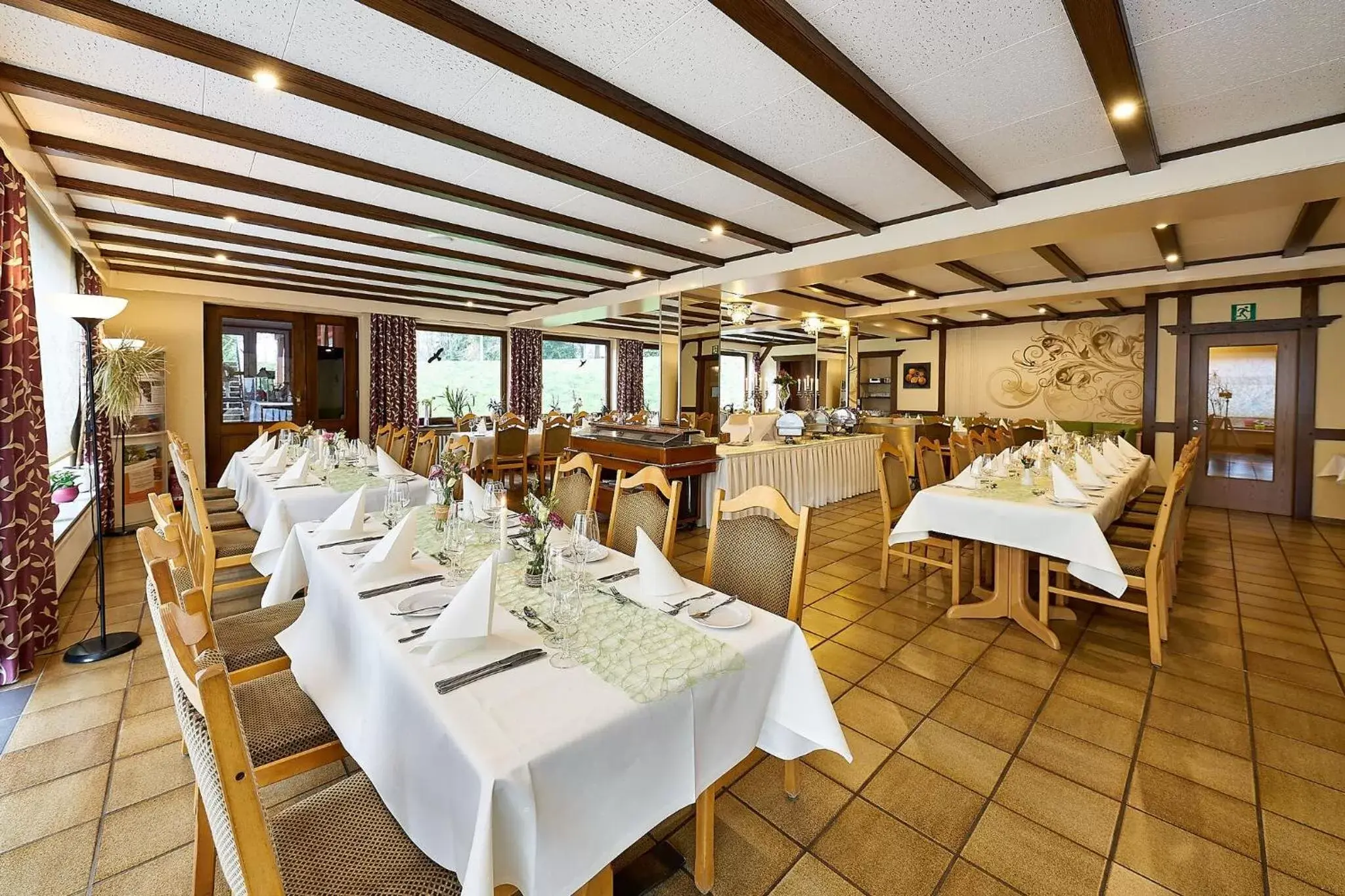 Restaurant/Places to Eat in Landhotel Karrenberg