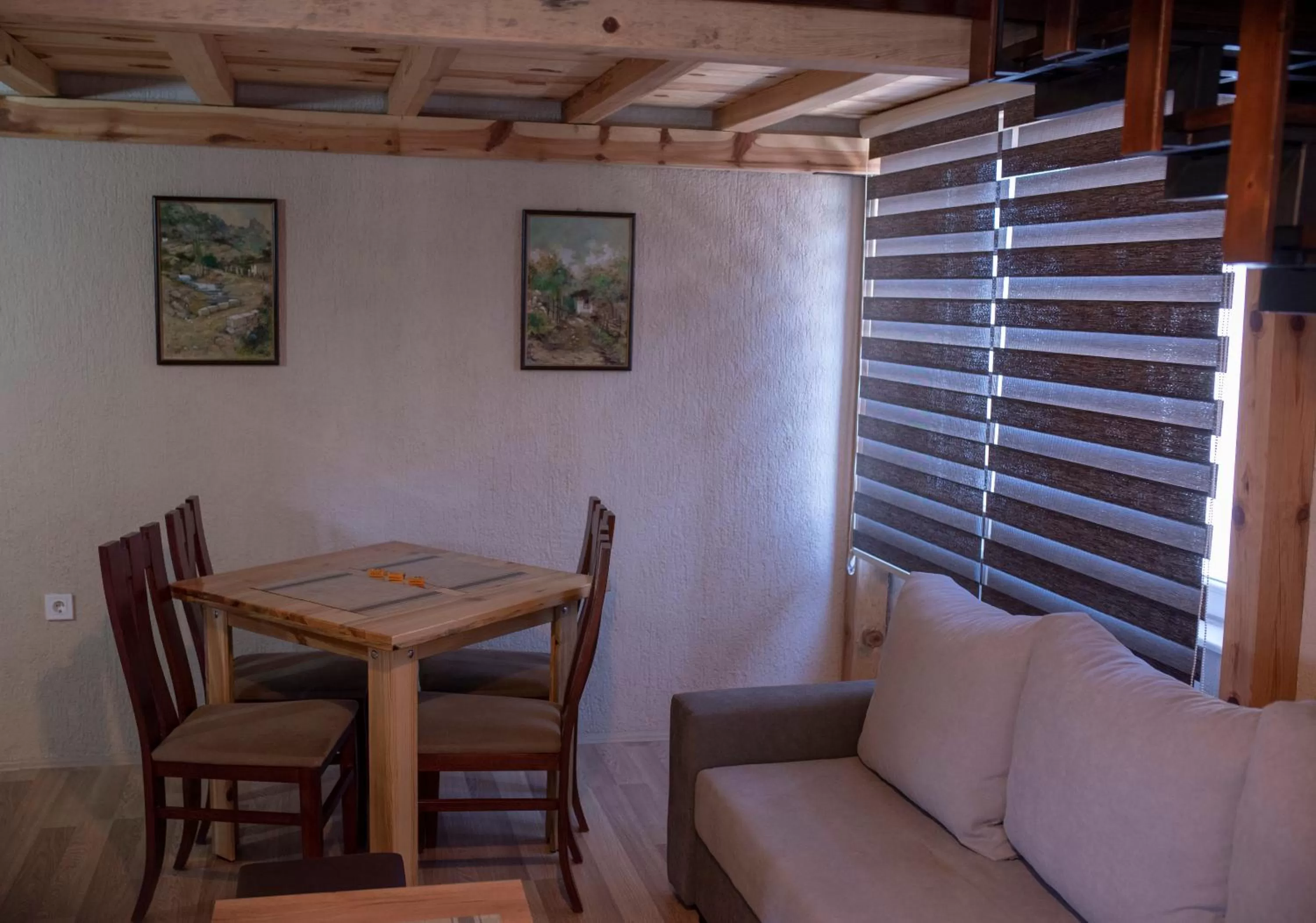 DIONIS Rooms & Apartments