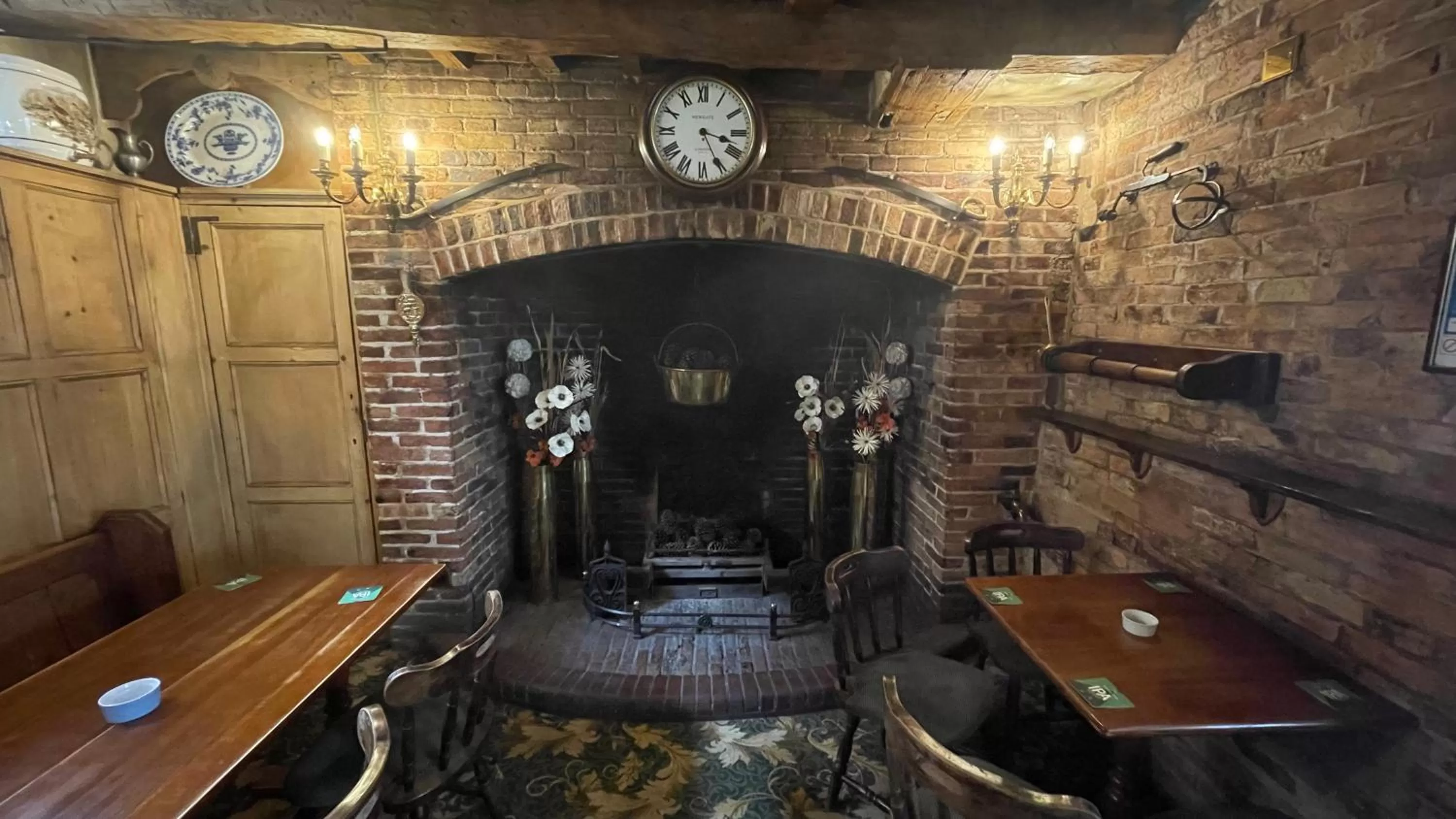 flat iron in Crown Hotel