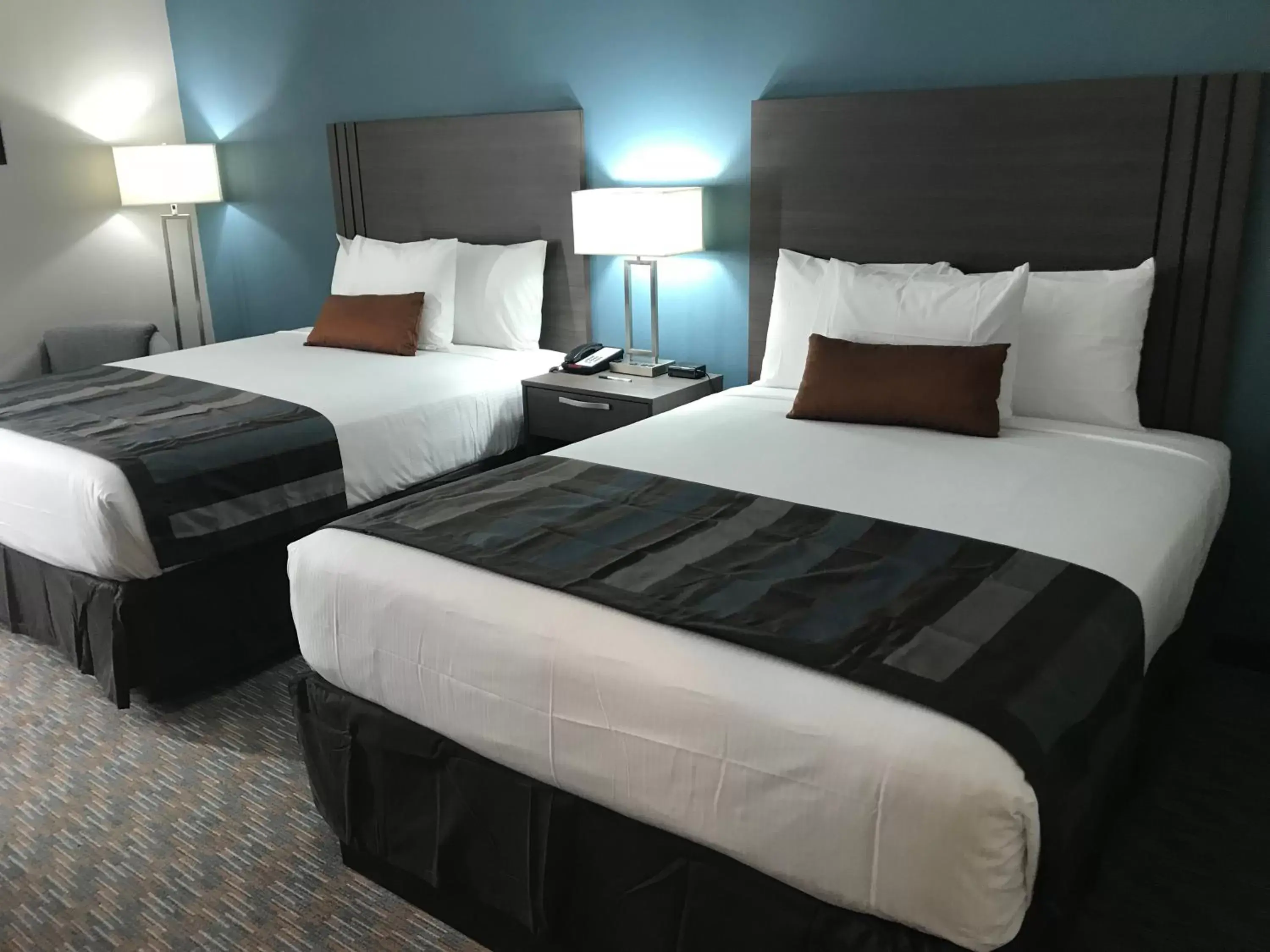Bedroom, Bed in Grand Hotel Kissimmee at Celebration