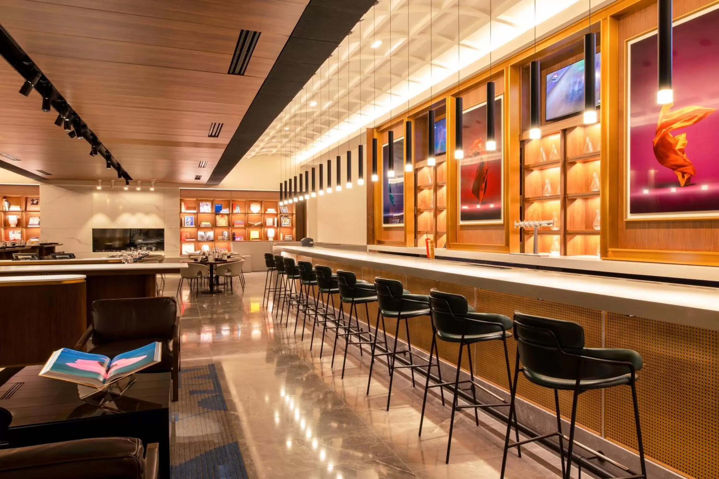 Restaurant/places to eat in Omni Boston Hotel at the Seaport Restaurant/places to eat in Omni Boston Hotel at the Seaport