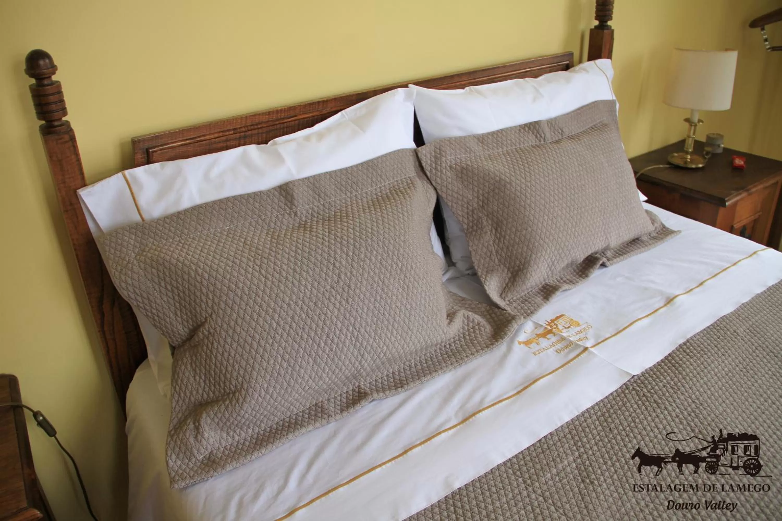 Bed in Camping Lamego Douro Valley