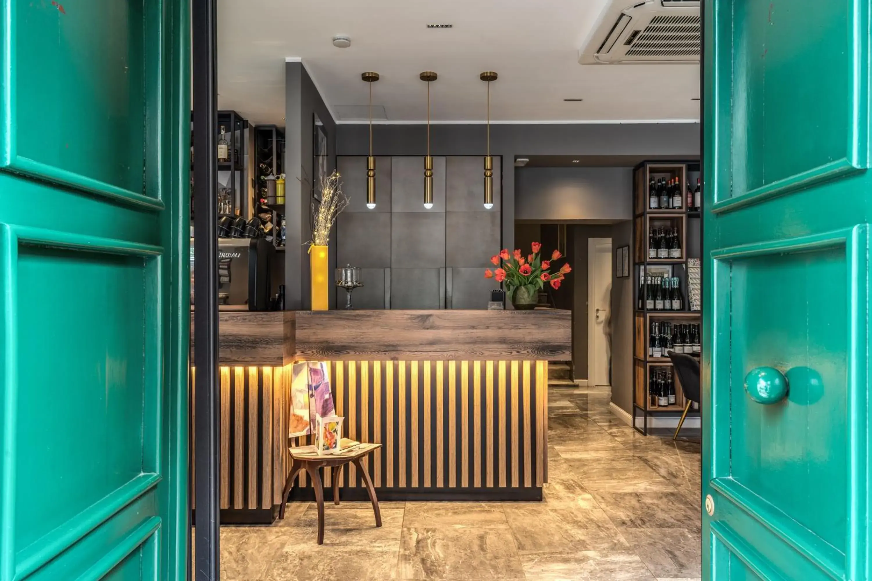 Facade/entrance in Apollo Boutique Hotel Facade/entrance in Apollo Boutique Hotel