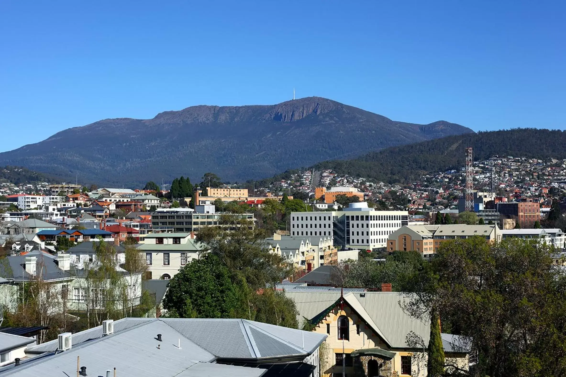 Mountain view in Lenna Of Hobart Mountain view in Lenna Of Hobart
