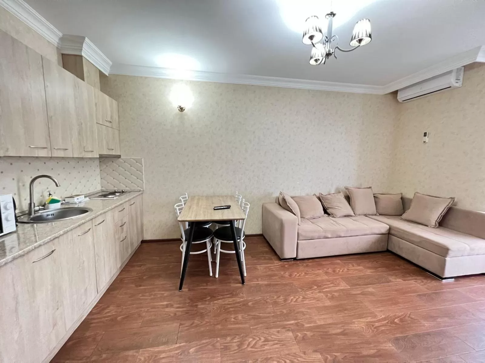 Kitchen or kitchenette, Kitchen/Kitchenette in Holiday Lux Sea Towers Batumi