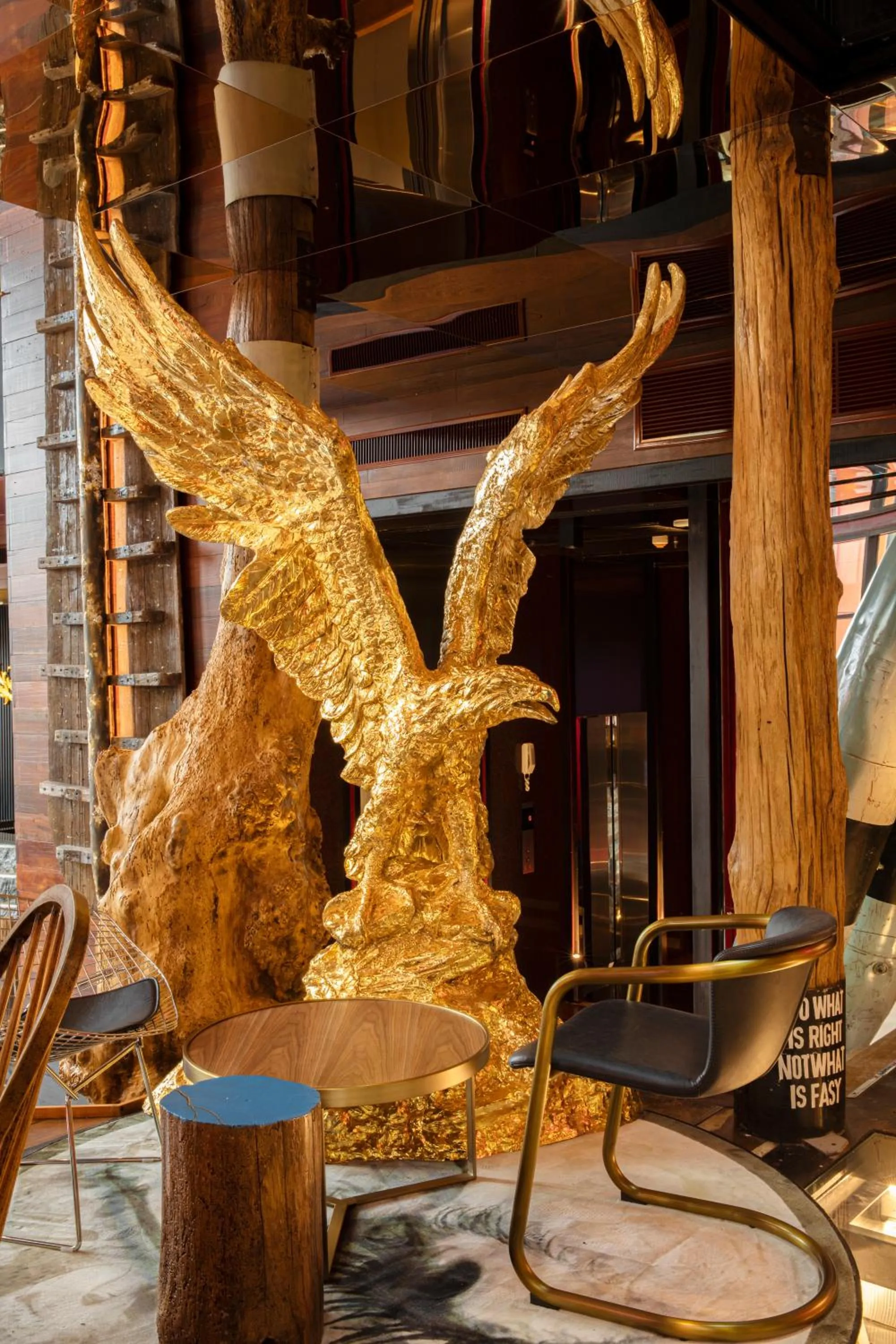 Restaurant/places to eat in MeStyle Museum Hotel