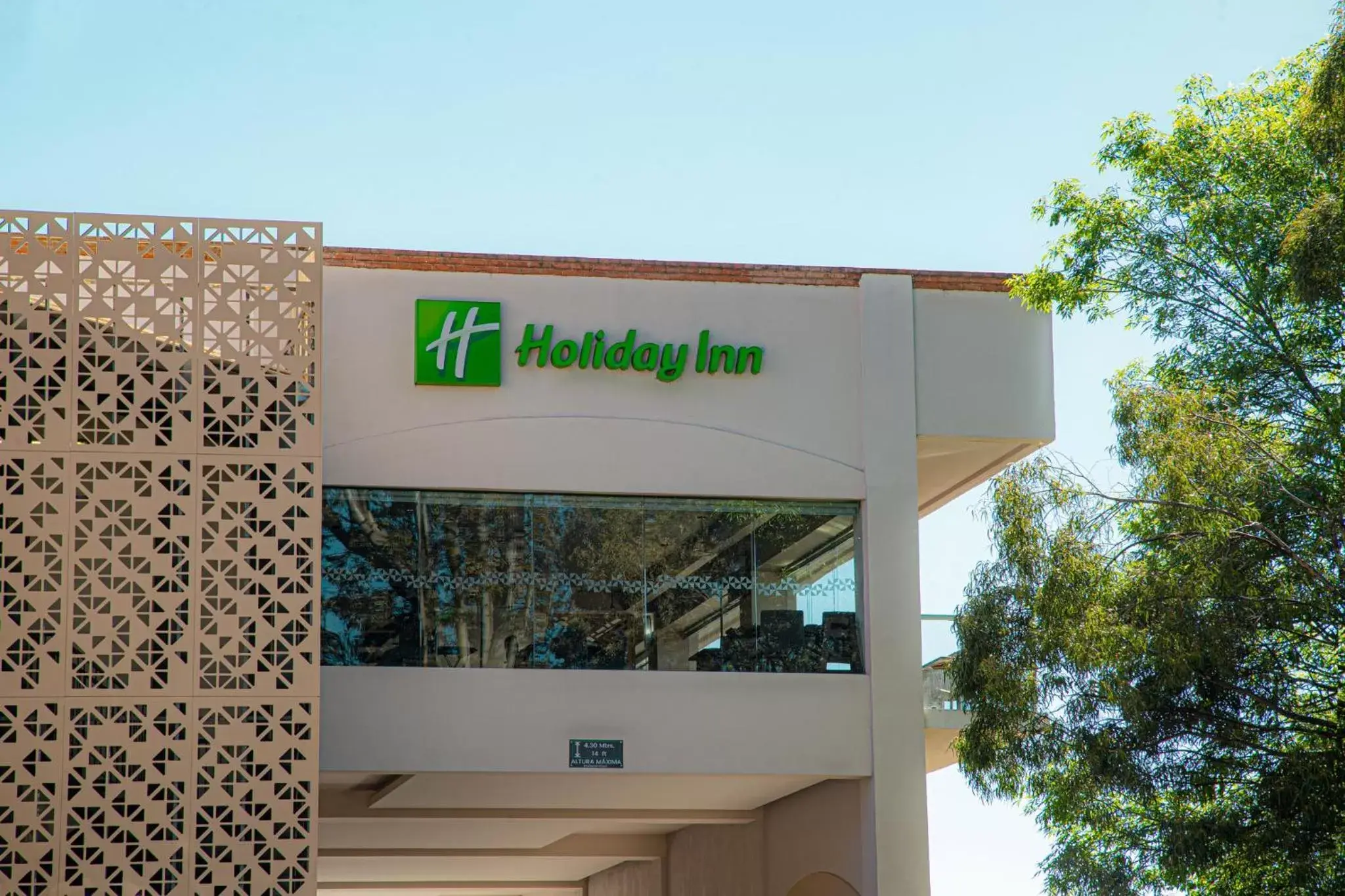 Property building in Holiday Inn Tlaxcala, an IHG Hotel