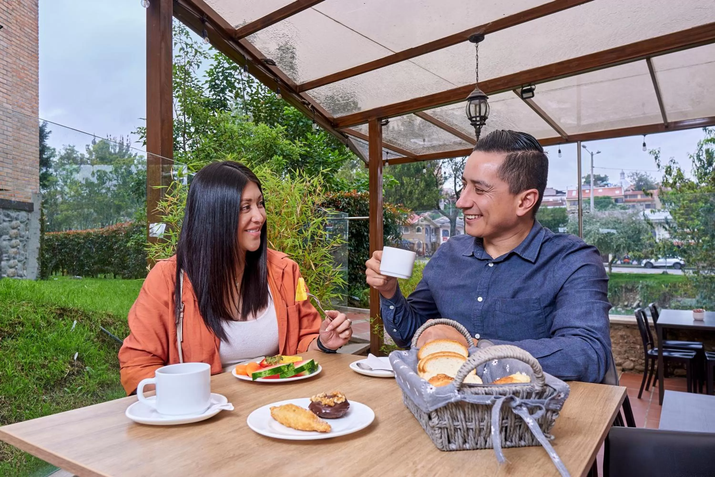Breakfast in Hotel & Suites en Cuenca, Venue Batán