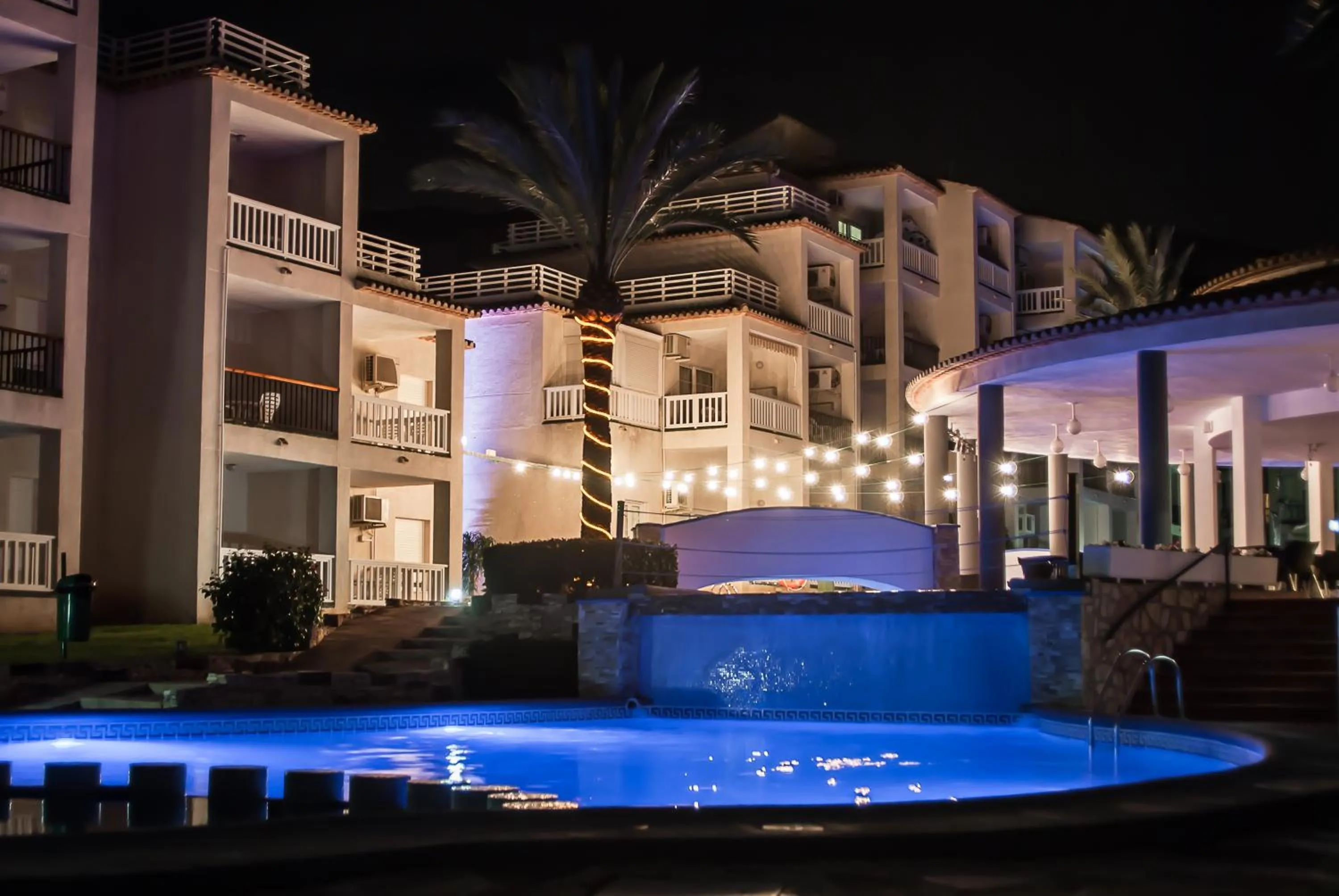 Off site in Ona Ogisaka Garden