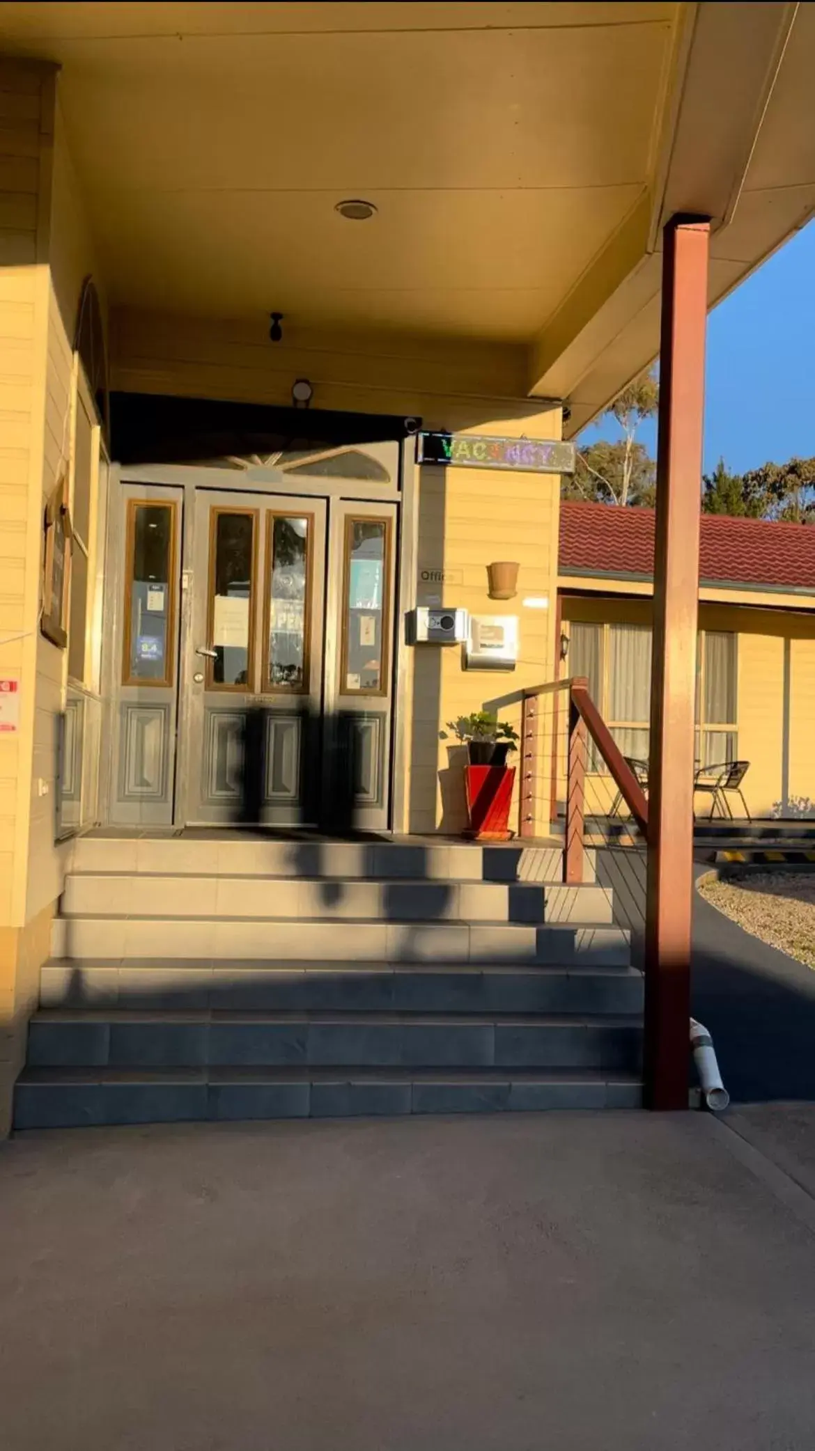 Facade/entrance in Lithgow Motor Inn