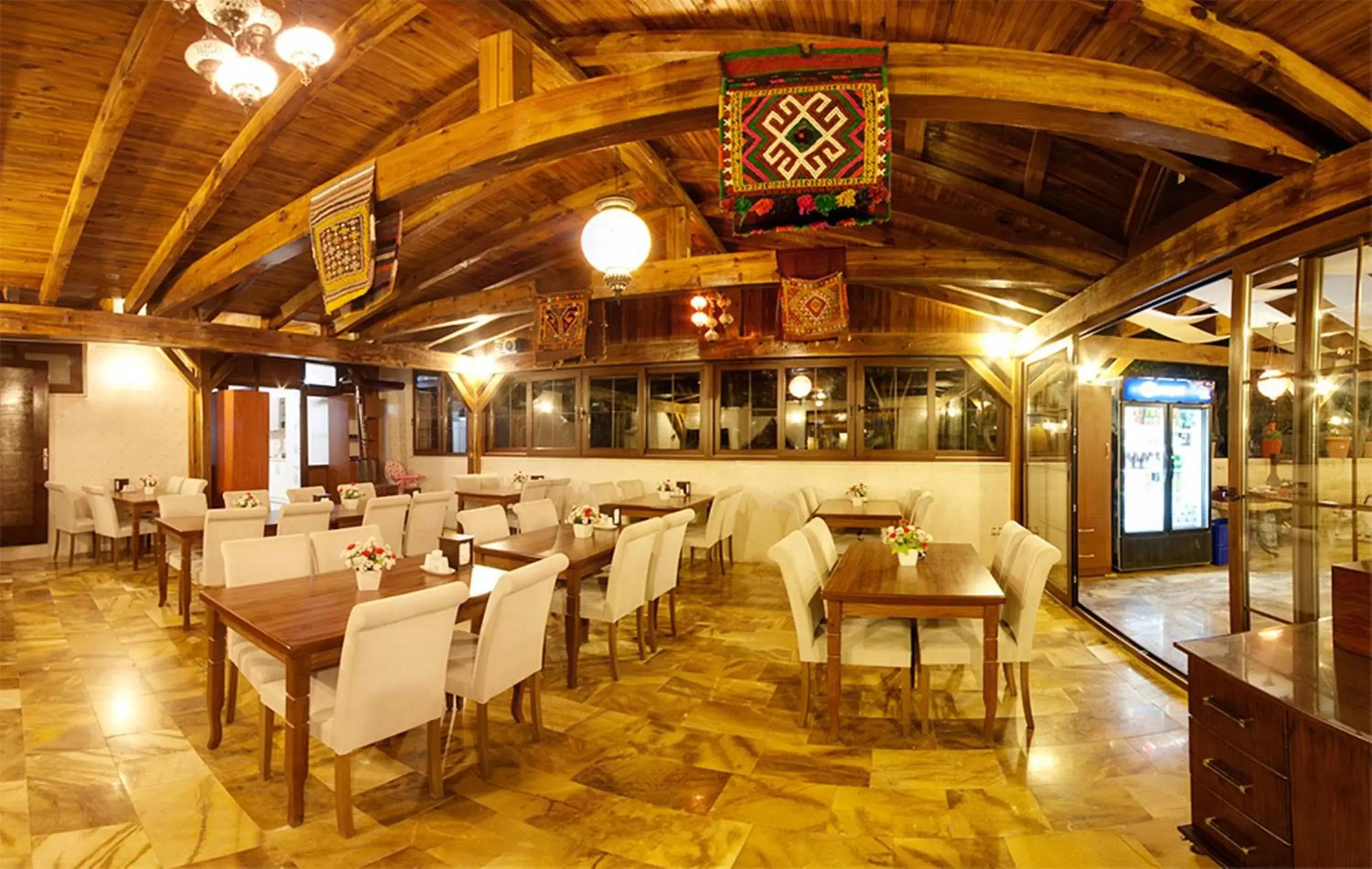 Restaurant/places to eat in Venus Hotel Restaurant/places to eat in Venus Hotel