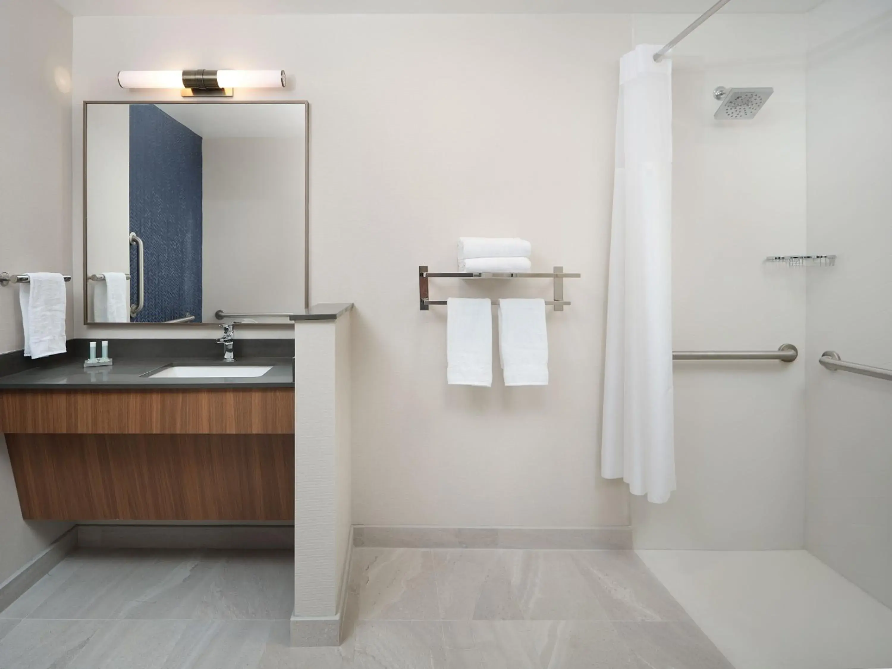 Shower, Bathroom in Fairfield Inn & Suites by Marriott Fort Lauderdale Northwest